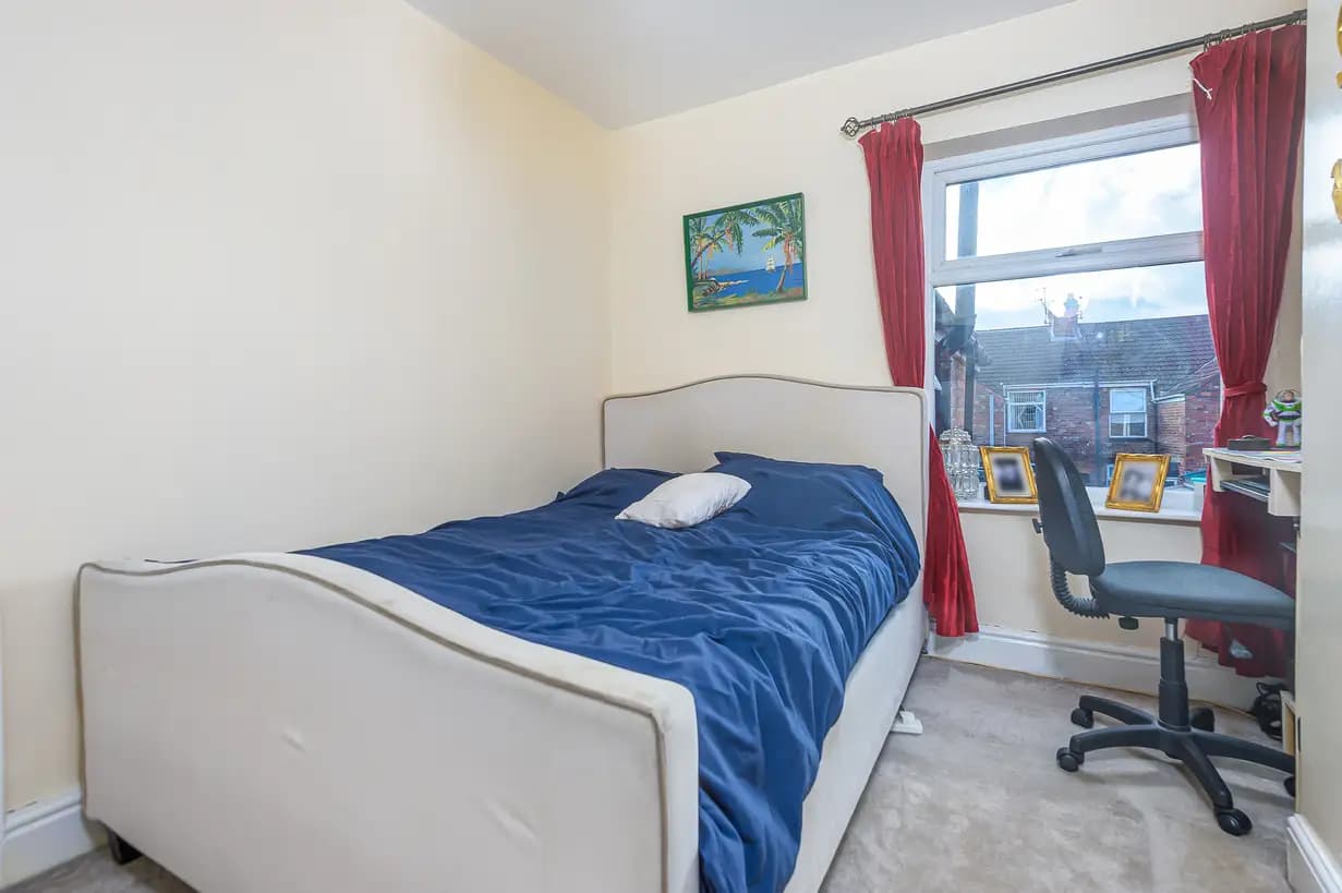 property photo 10 of 25