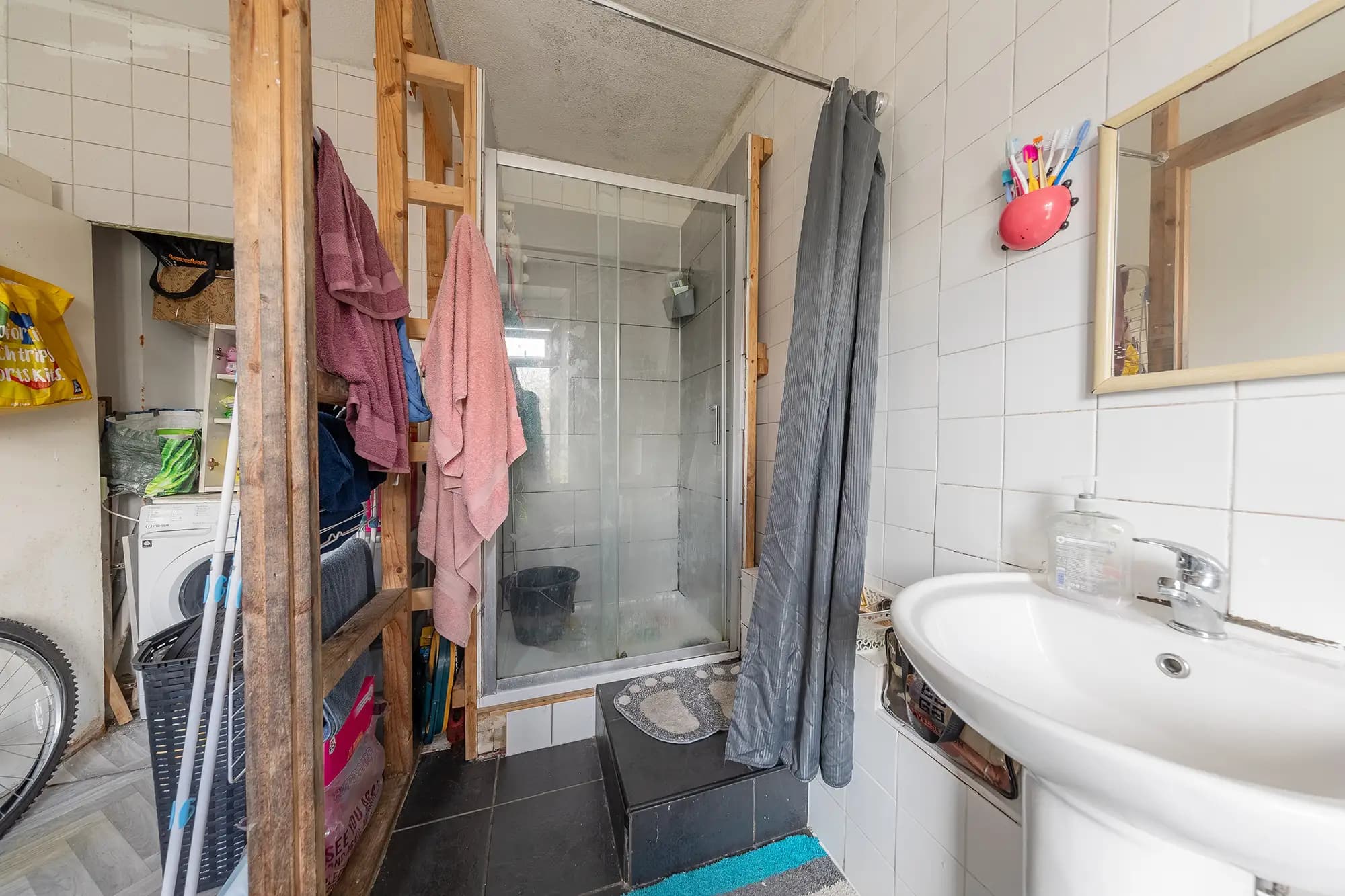property photo 10 of 26