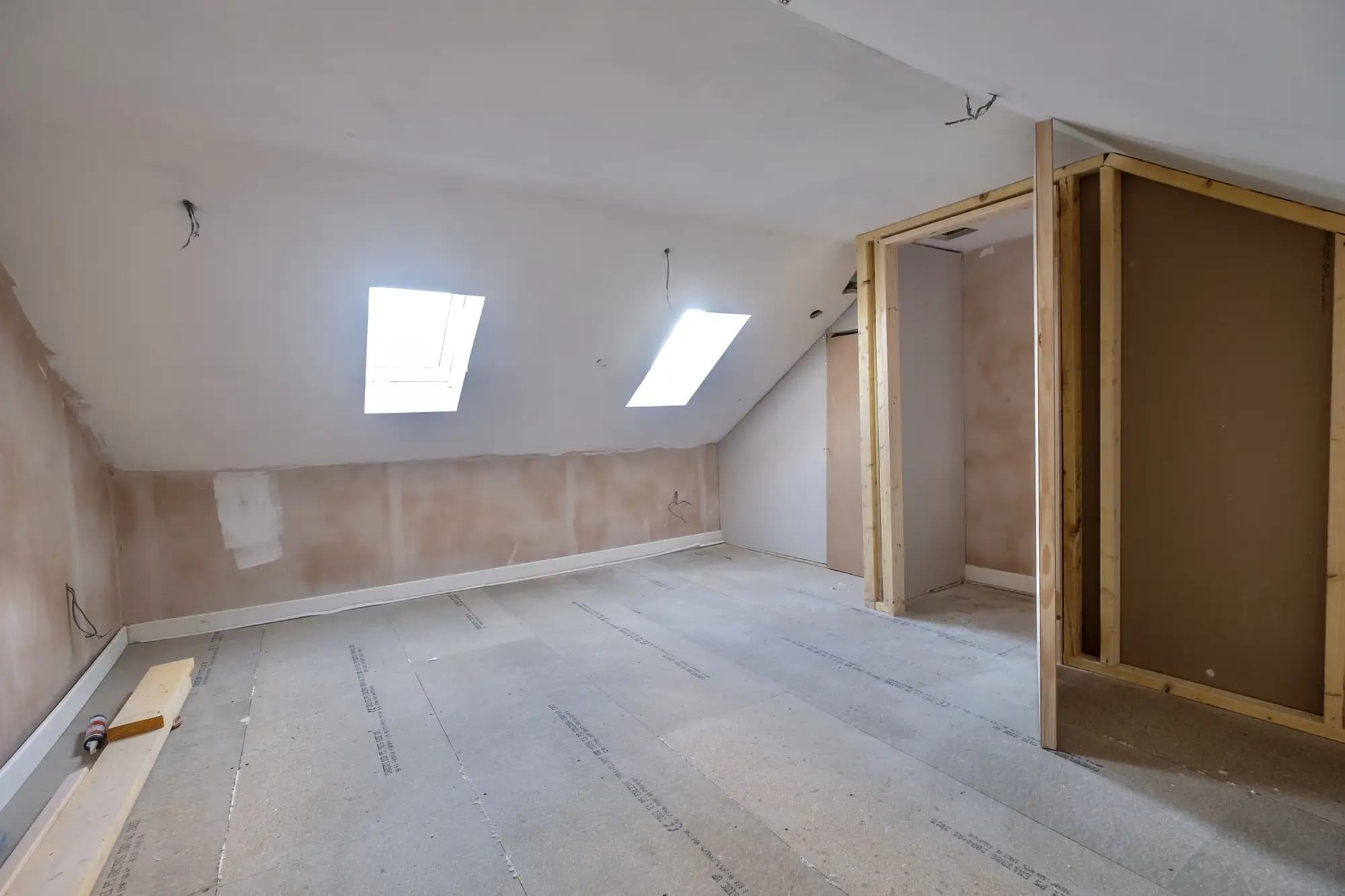 property photo 4 of 13