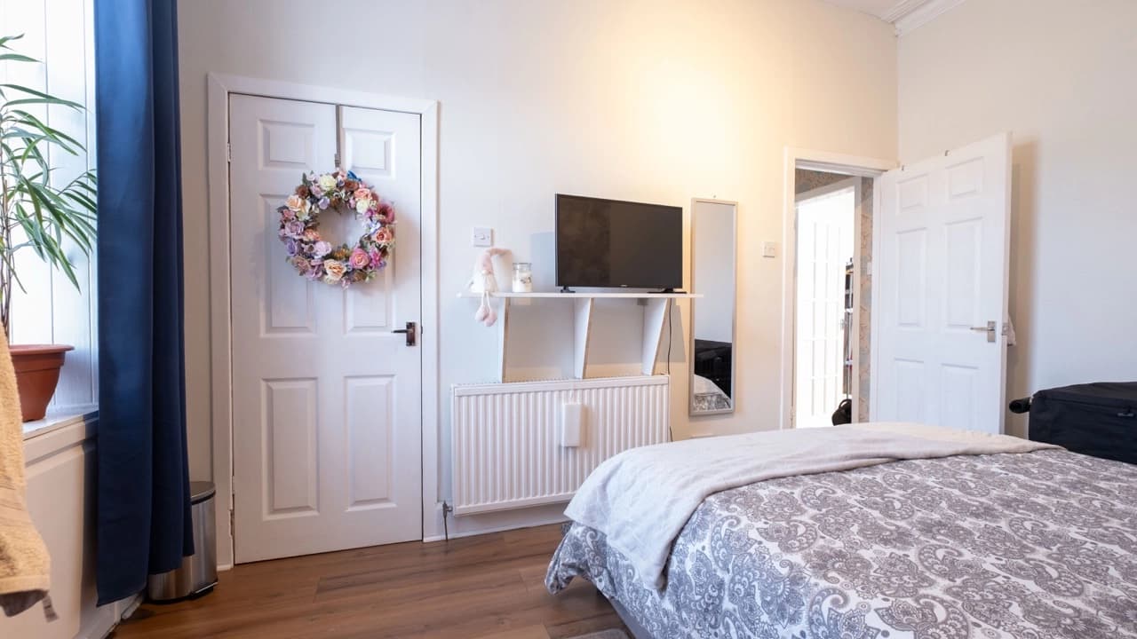 property photo 14 of 22