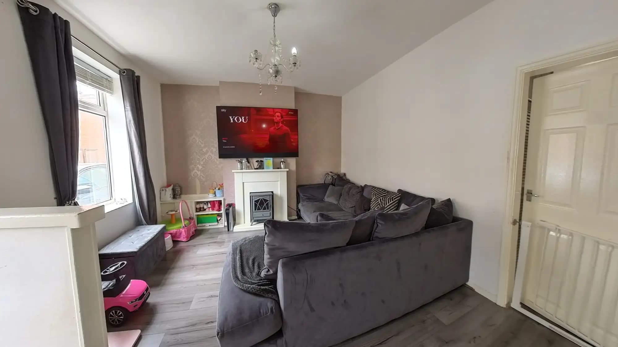 property photo 2 of 20