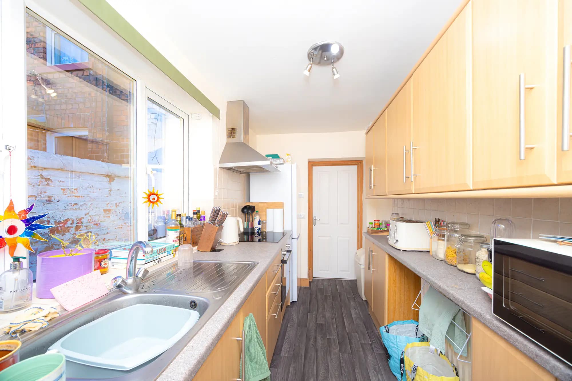 property photo 5 of 15