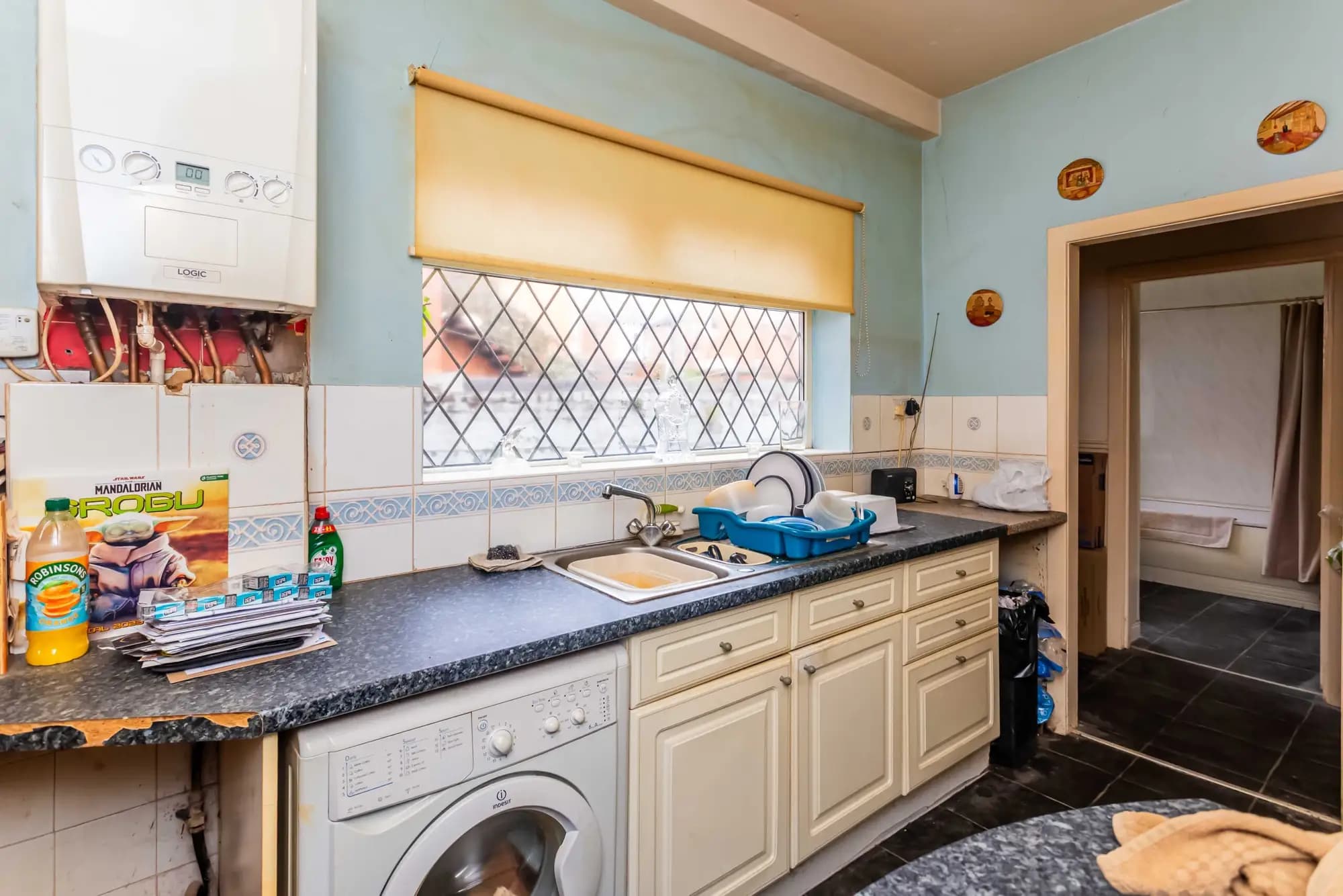 property photo 5 of 14