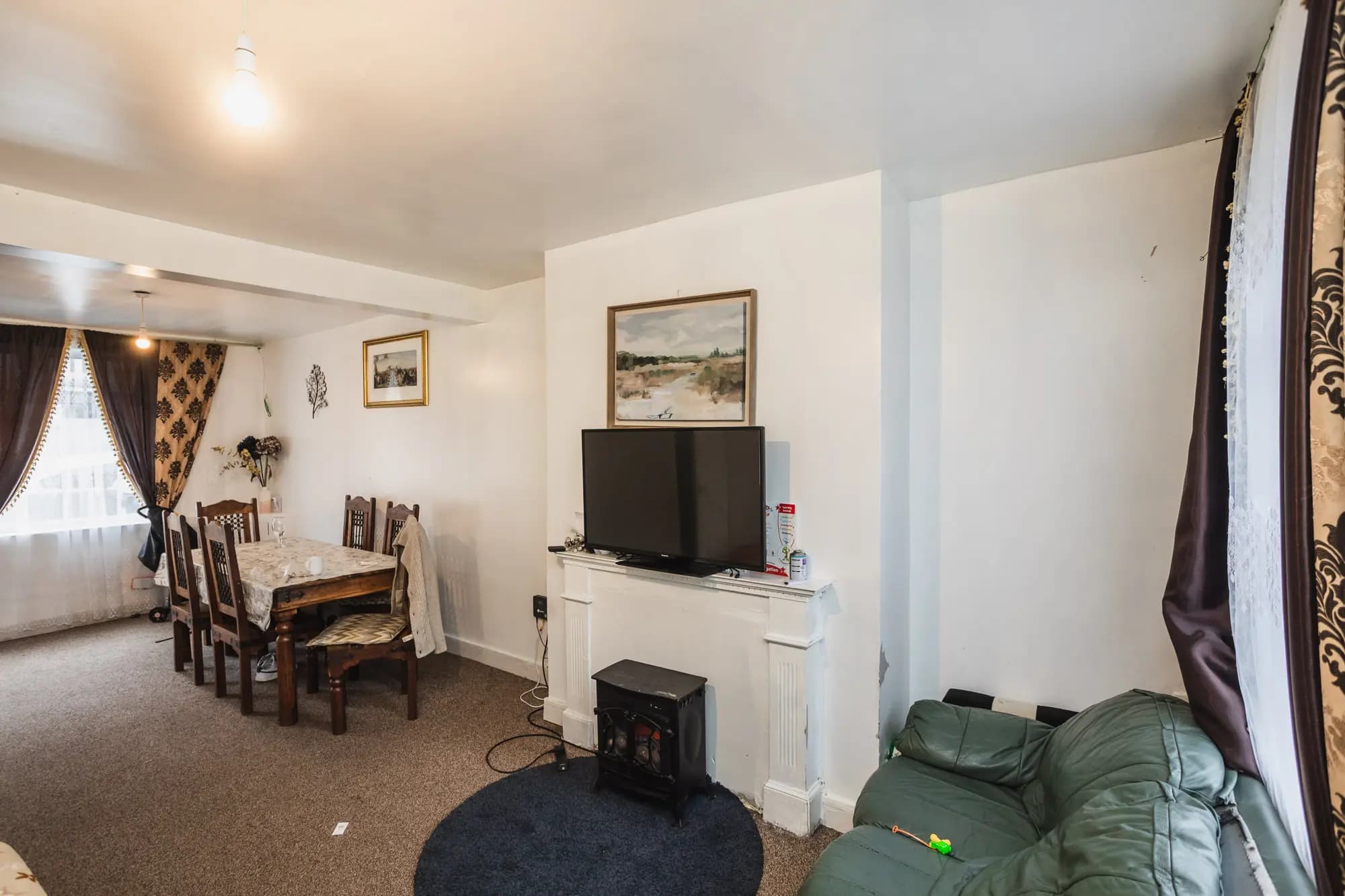 property photo 3 of 24