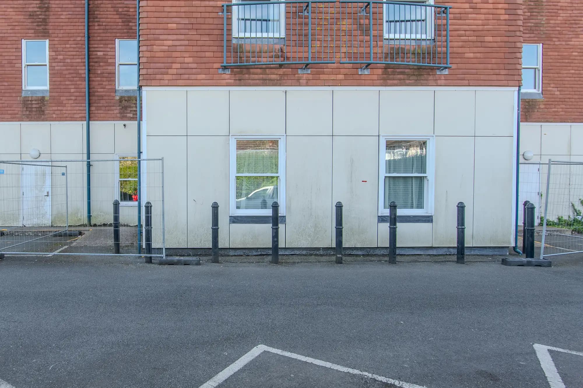 property photo 17 of 20