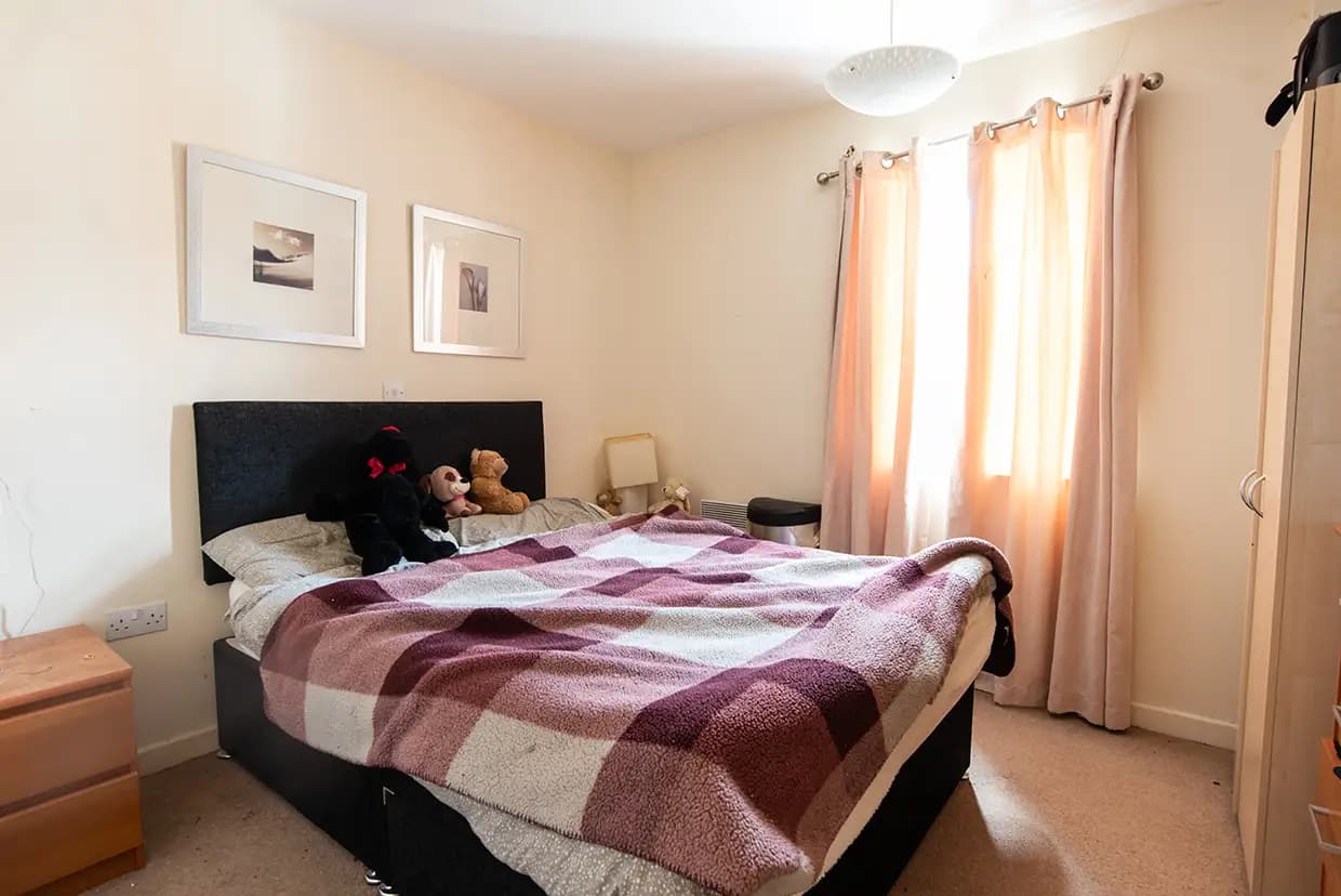property photo 11 of 21