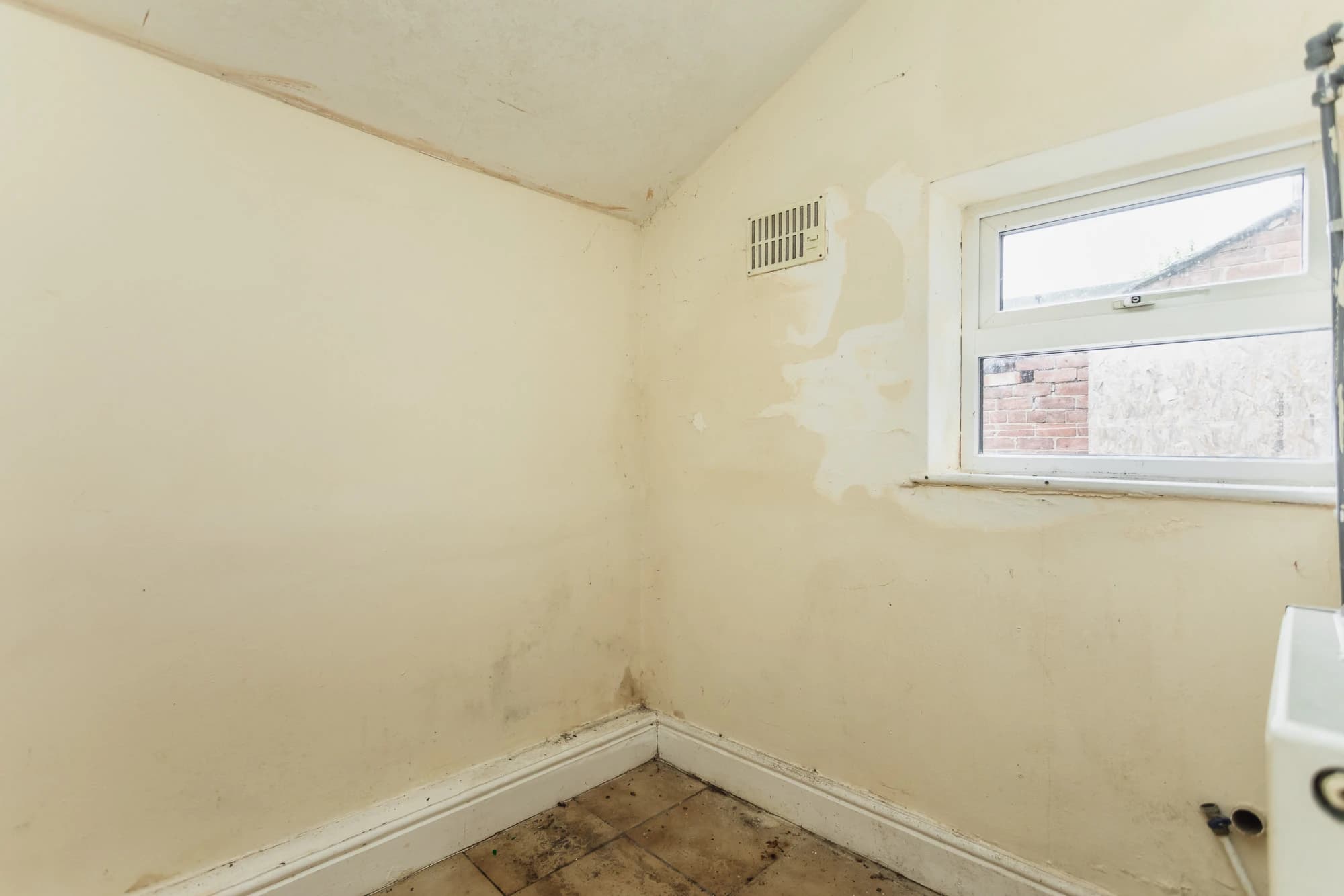 property photo 17 of 23