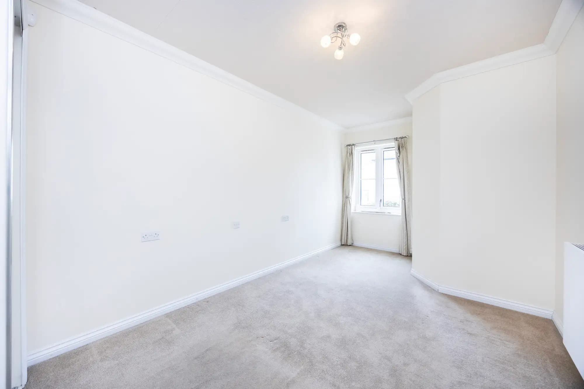property photo 13 of 18