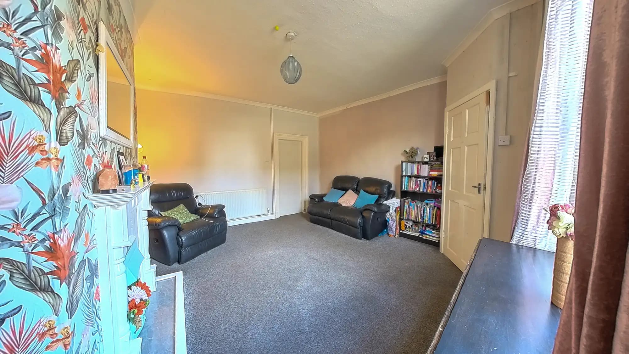 property photo 4 of 20