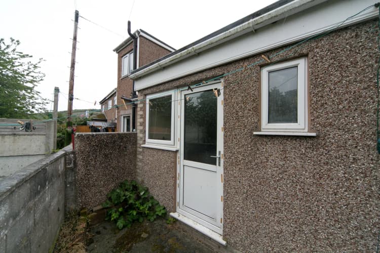 property photo 10 of 12