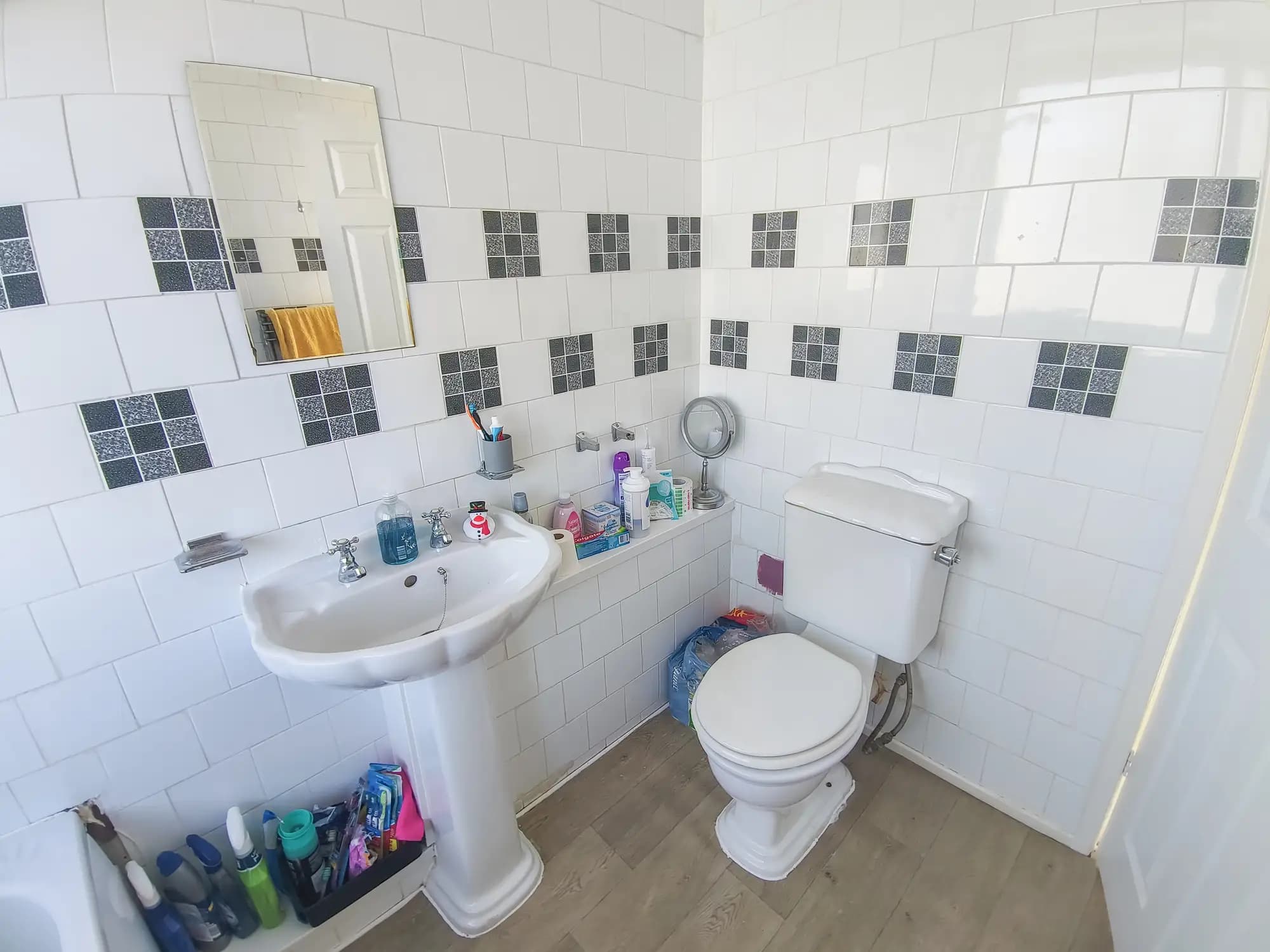 property photo 7 of 15