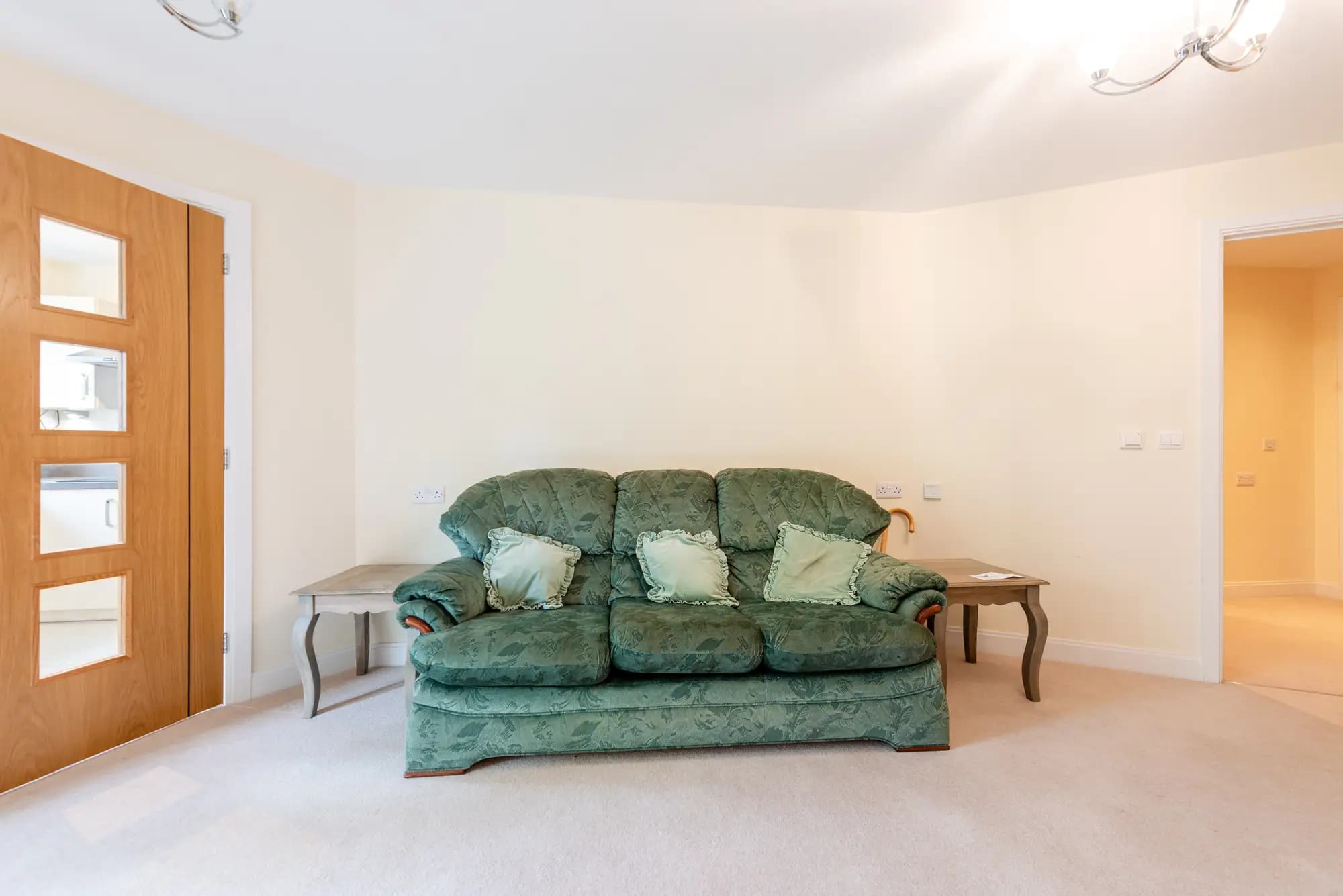 property photo 5 of 42