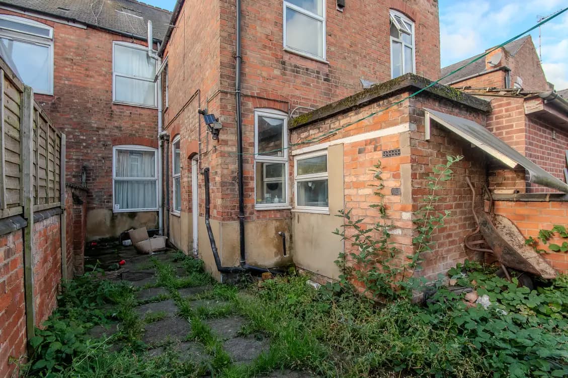 property photo 12 of 14