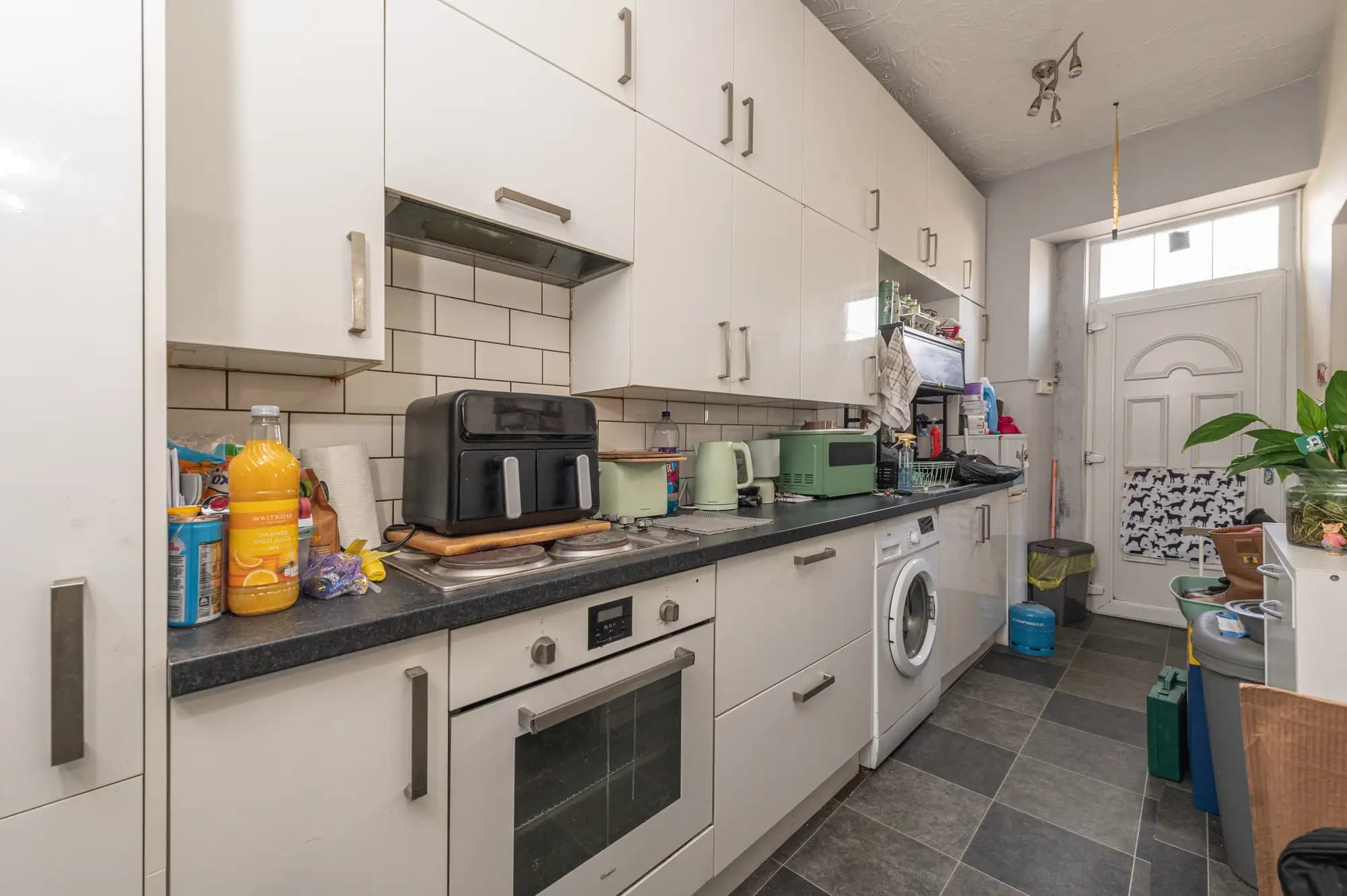 property photo 5 of 21