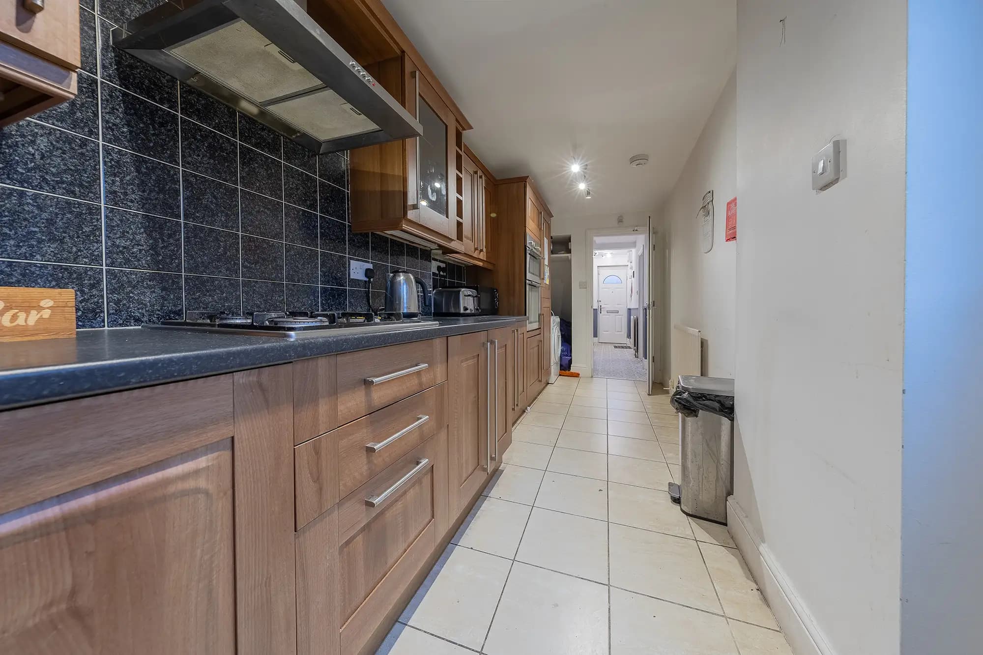 property photo 7 of 31