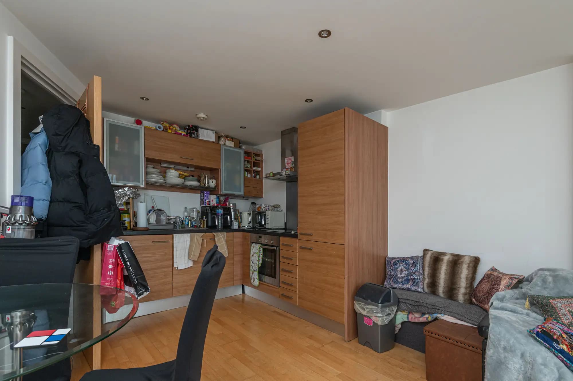 property photo 6 of 18
