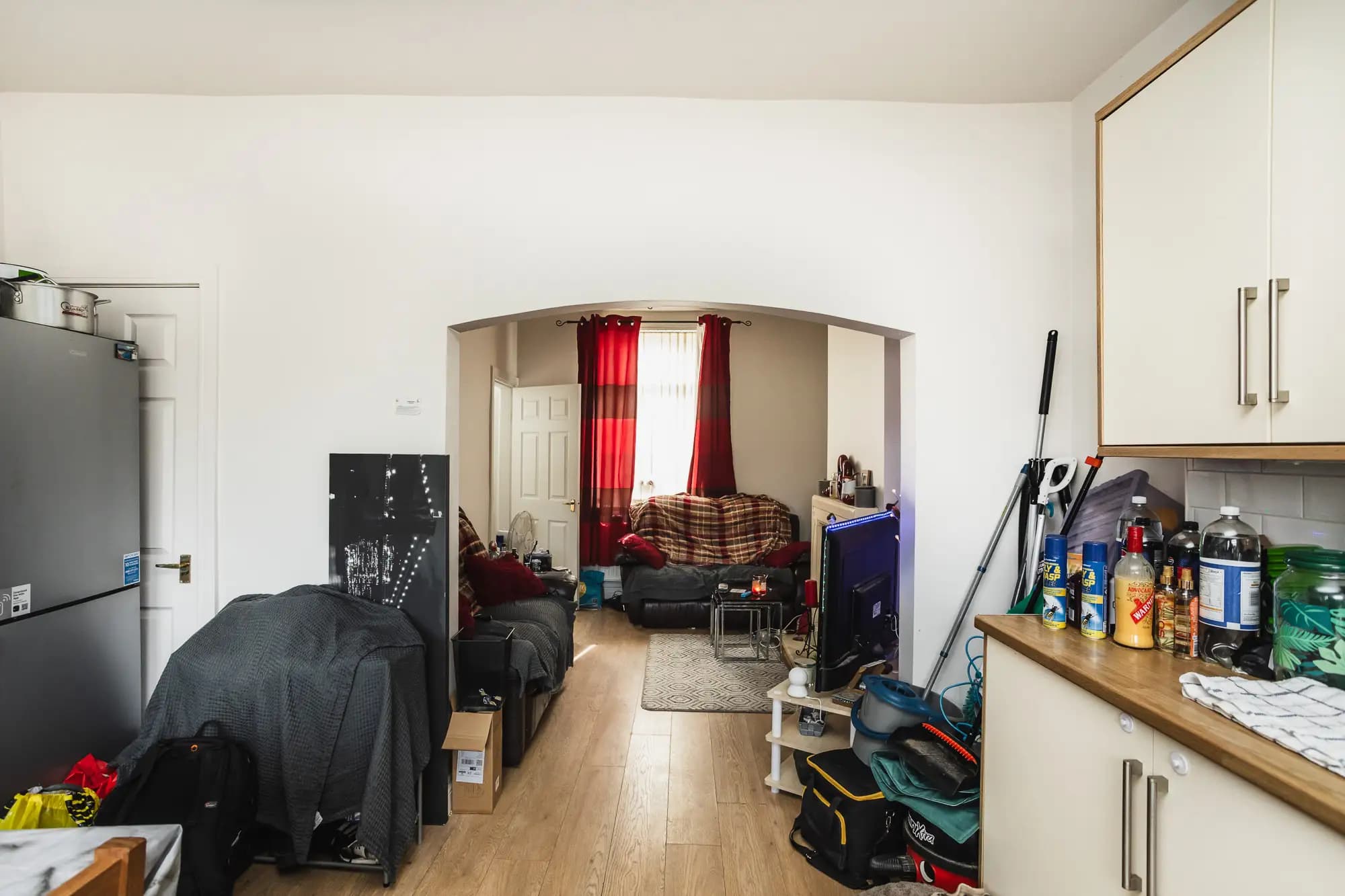 property photo 4 of 18