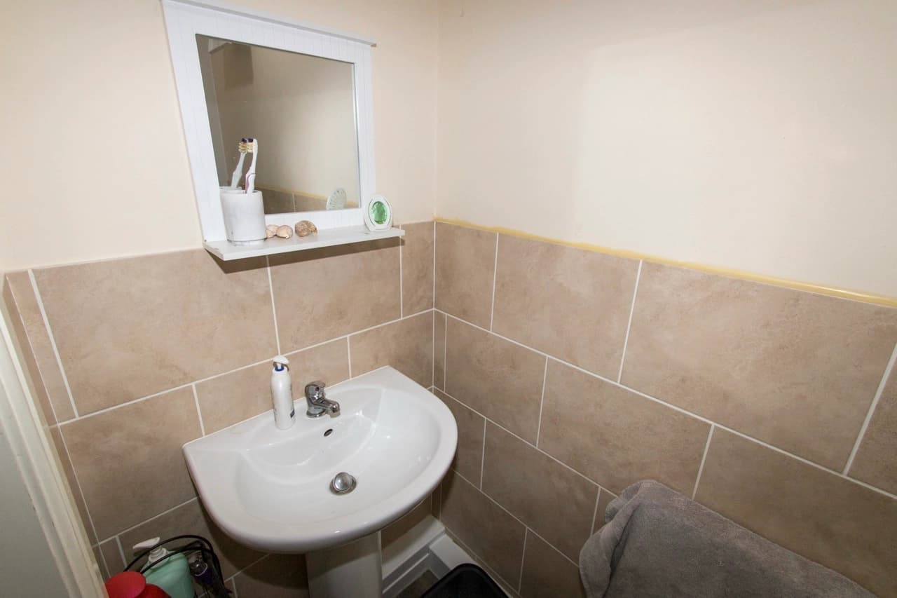 property photo 12 of 24