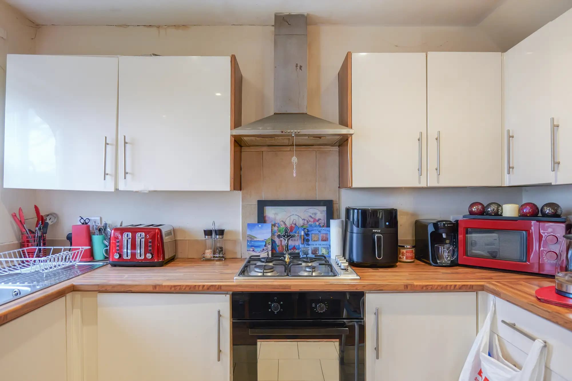 property photo 6 of 25