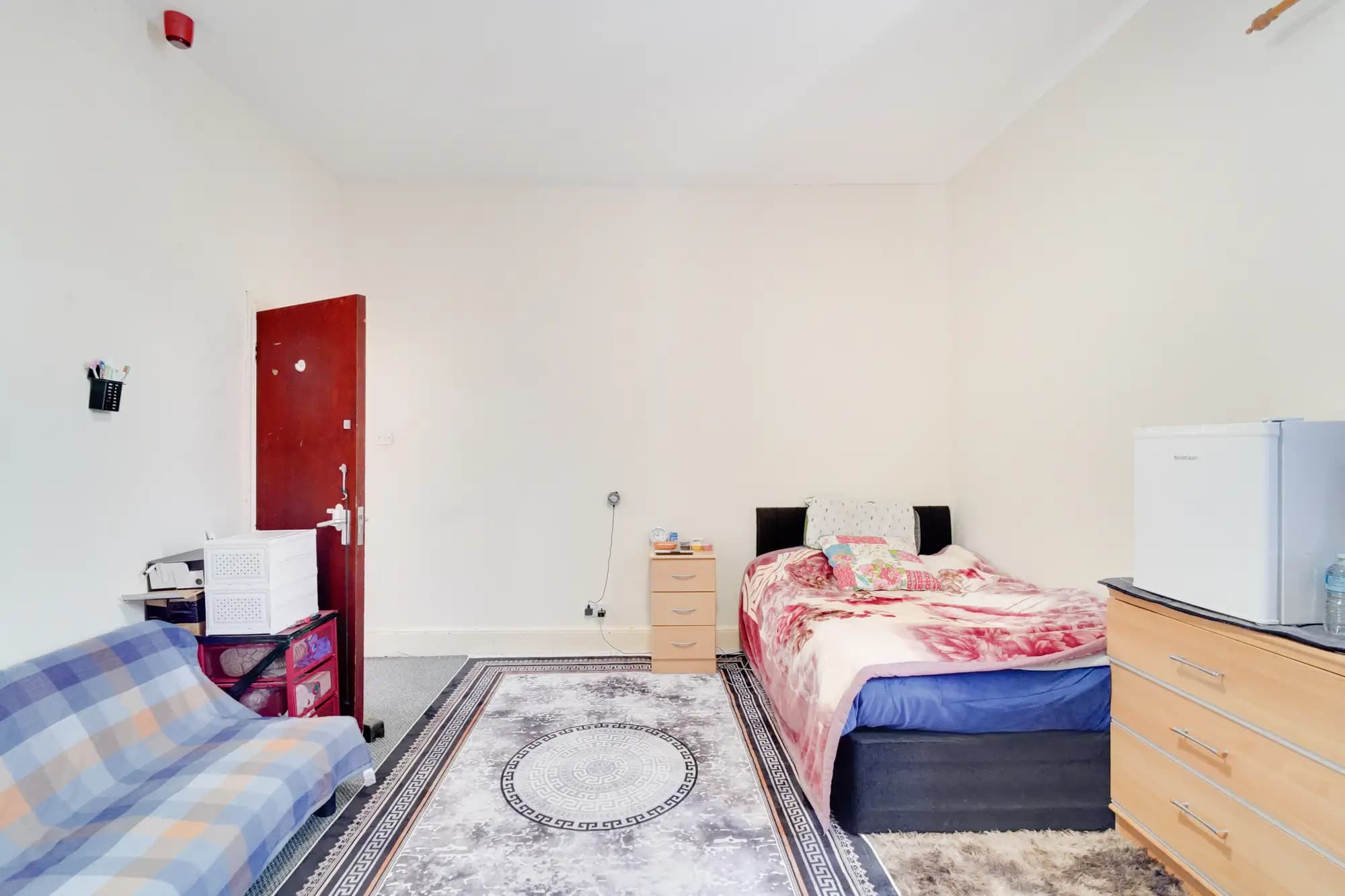 property photo 13 of 19