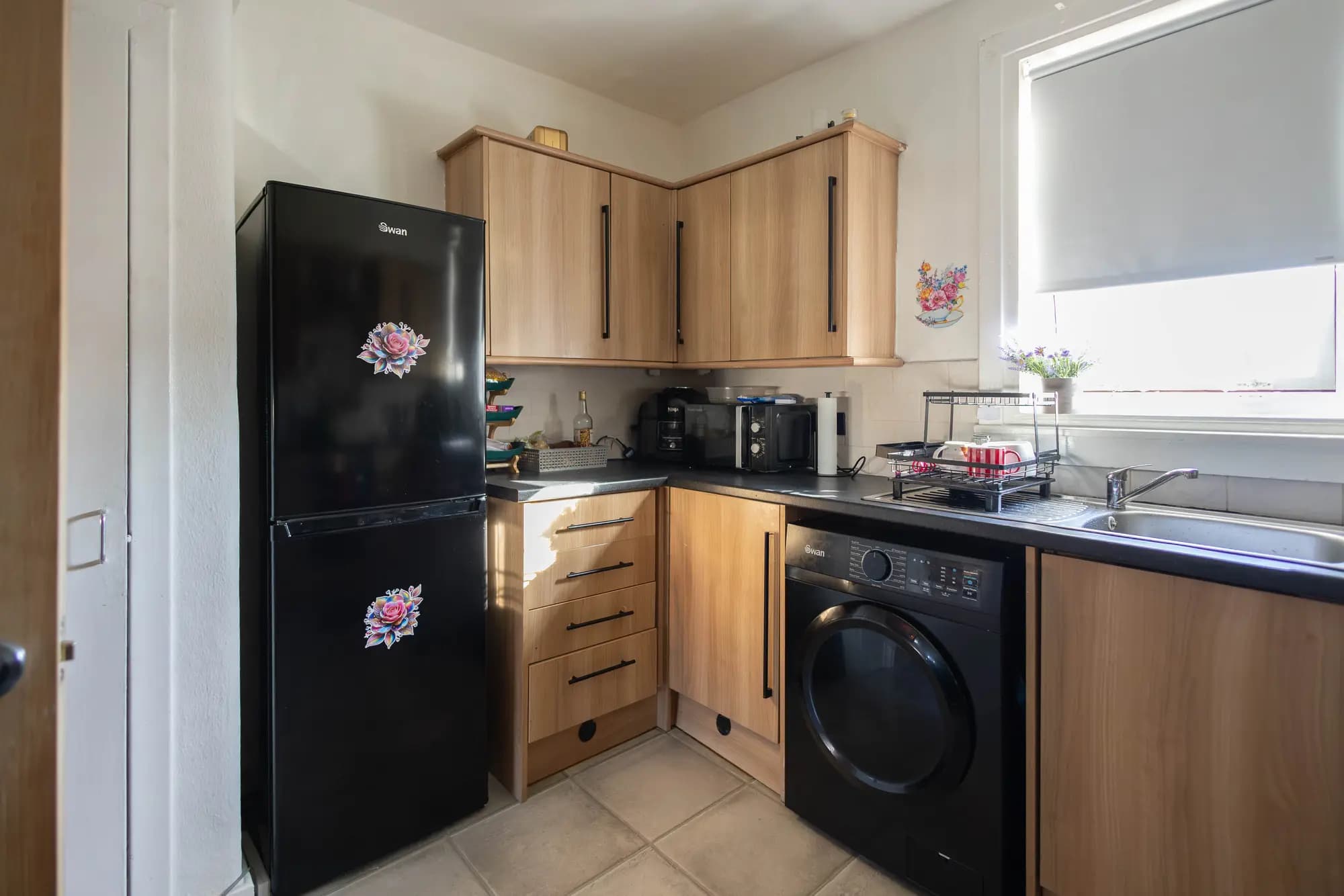 property photo 5 of 22
