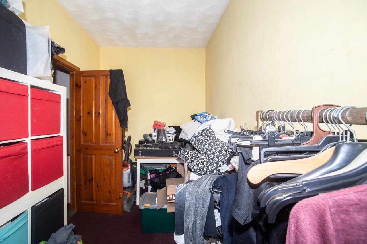 property photo 12 of 19