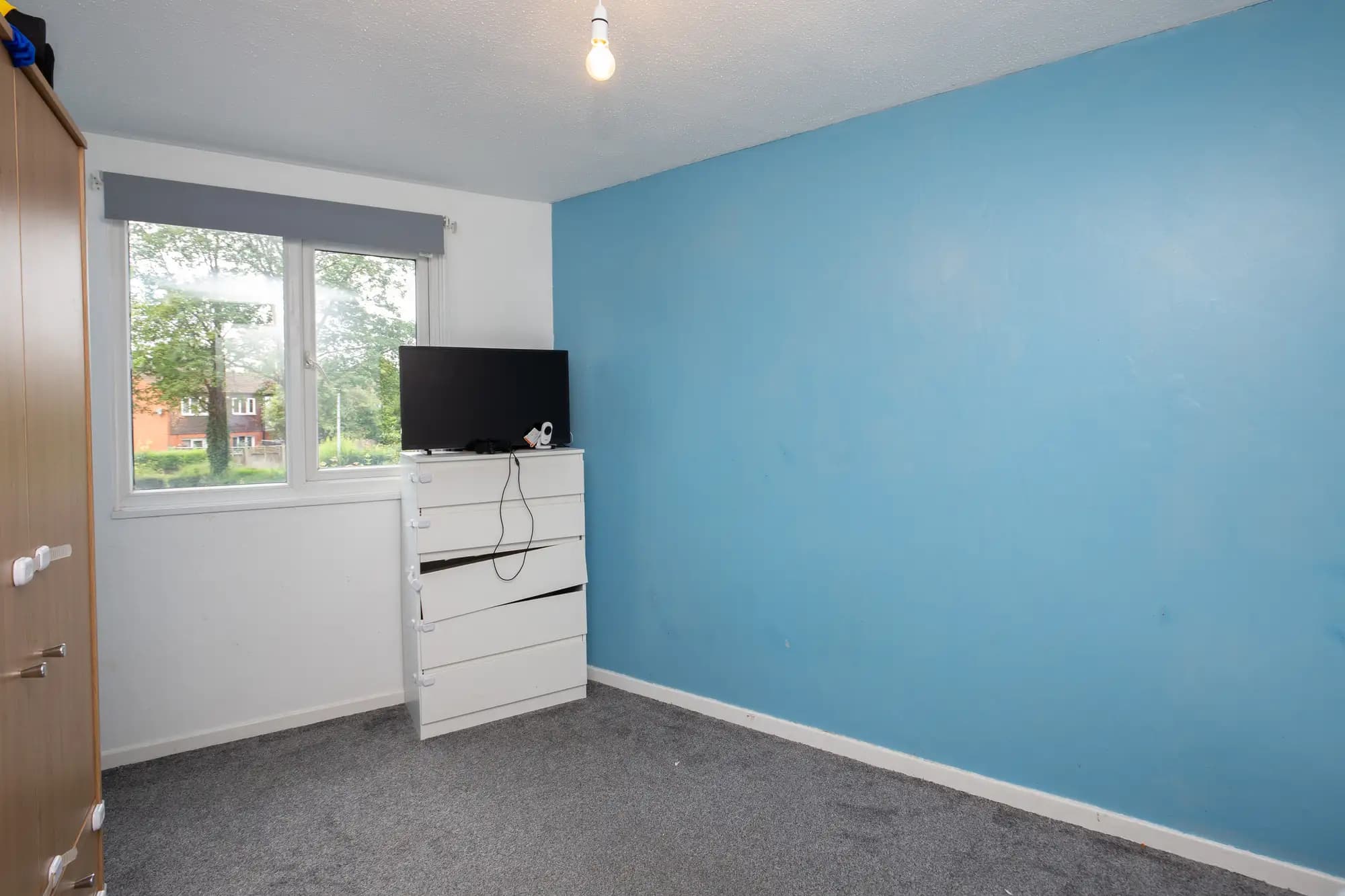 property photo 11 of 21
