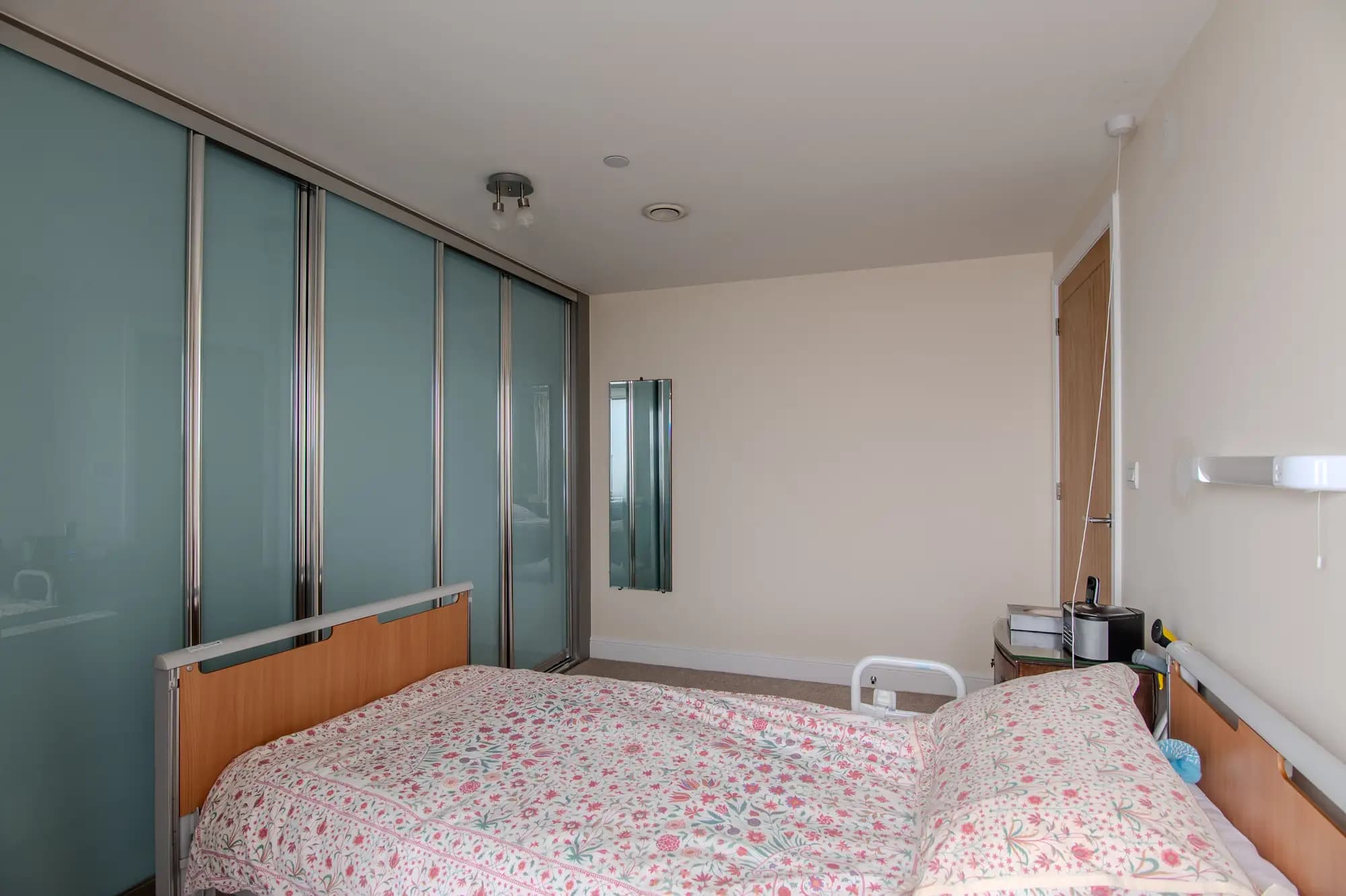 property photo 9 of 24