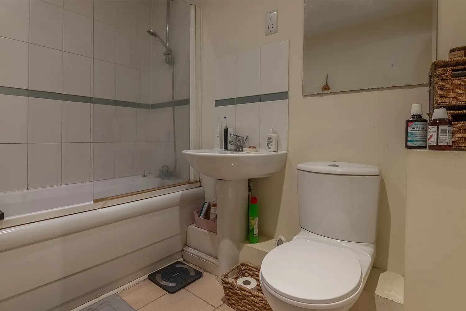 property photo 10 of 28