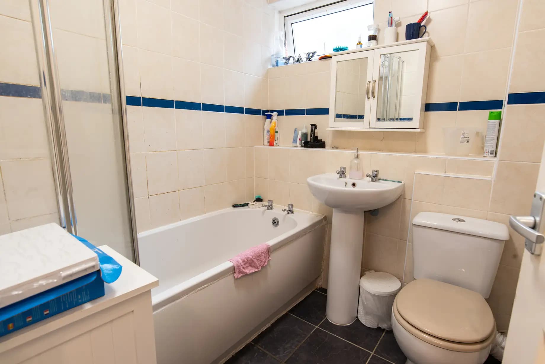 property photo 8 of 20