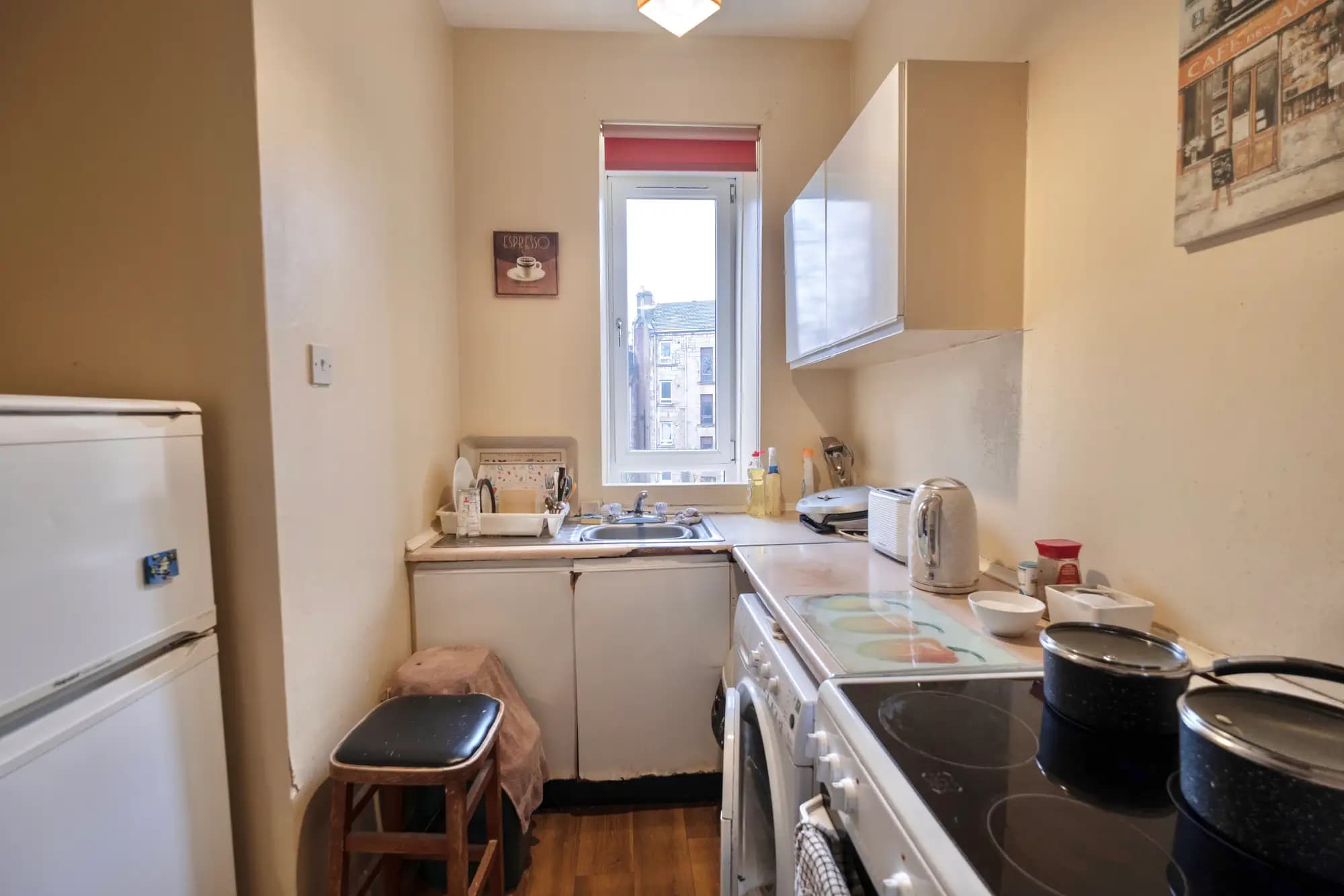 property photo 10 of 33