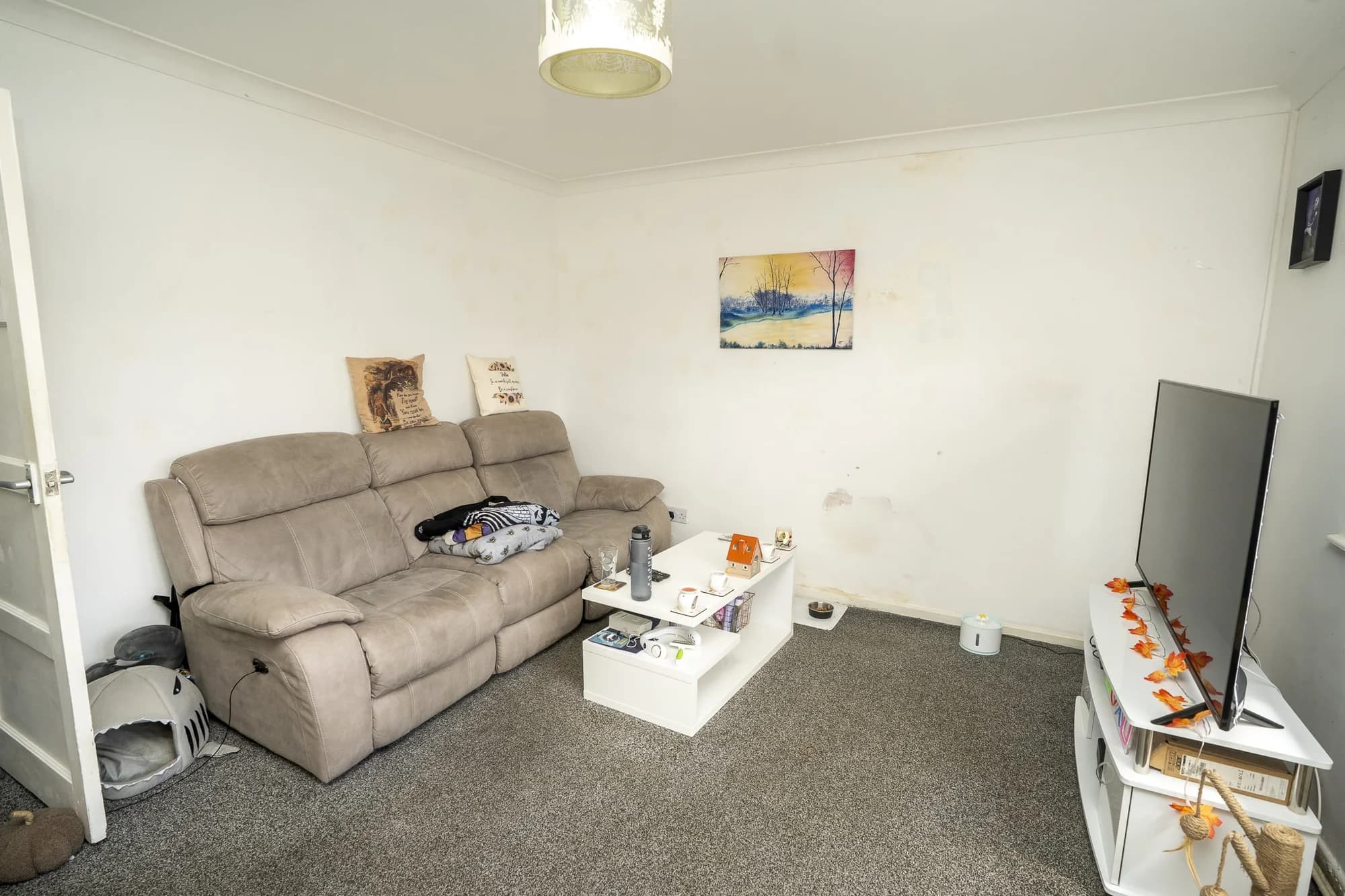 property photo 4 of 20