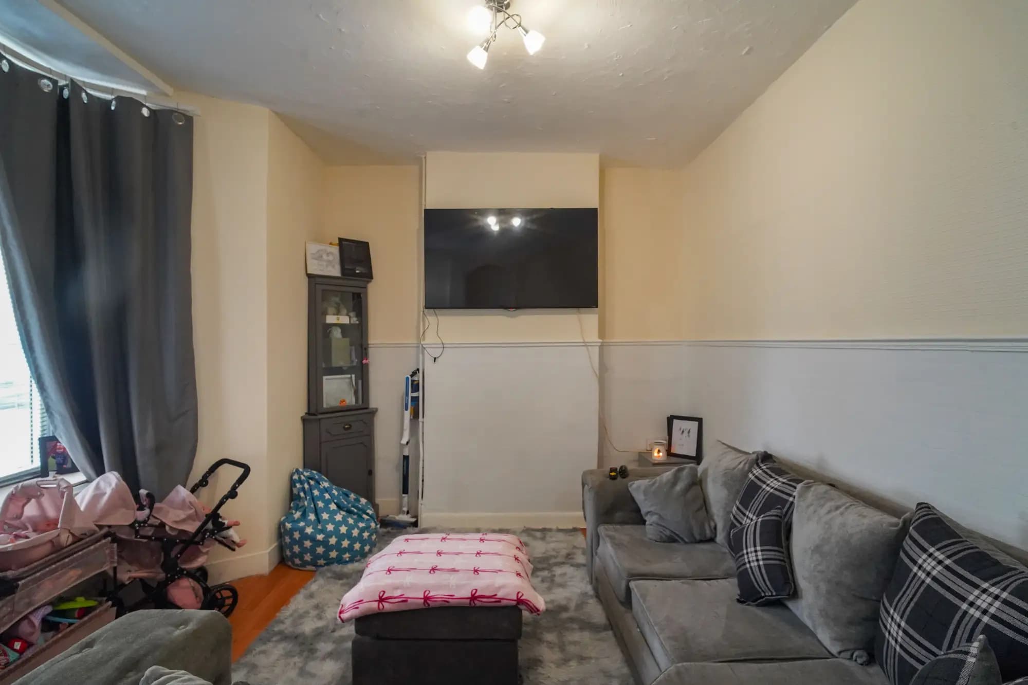 property photo 2 of 24