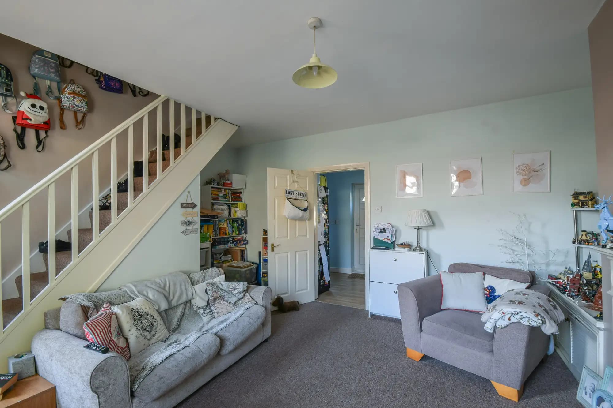 property photo 2 of 16