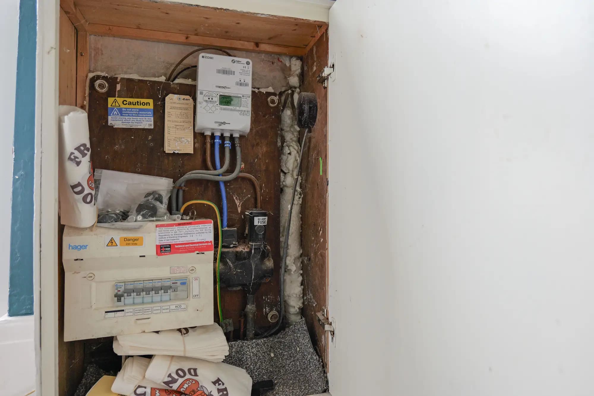 property photo 16 of 19