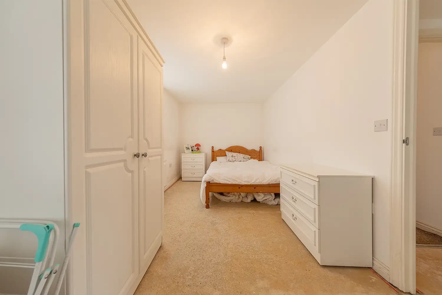 property photo 9 of 19
