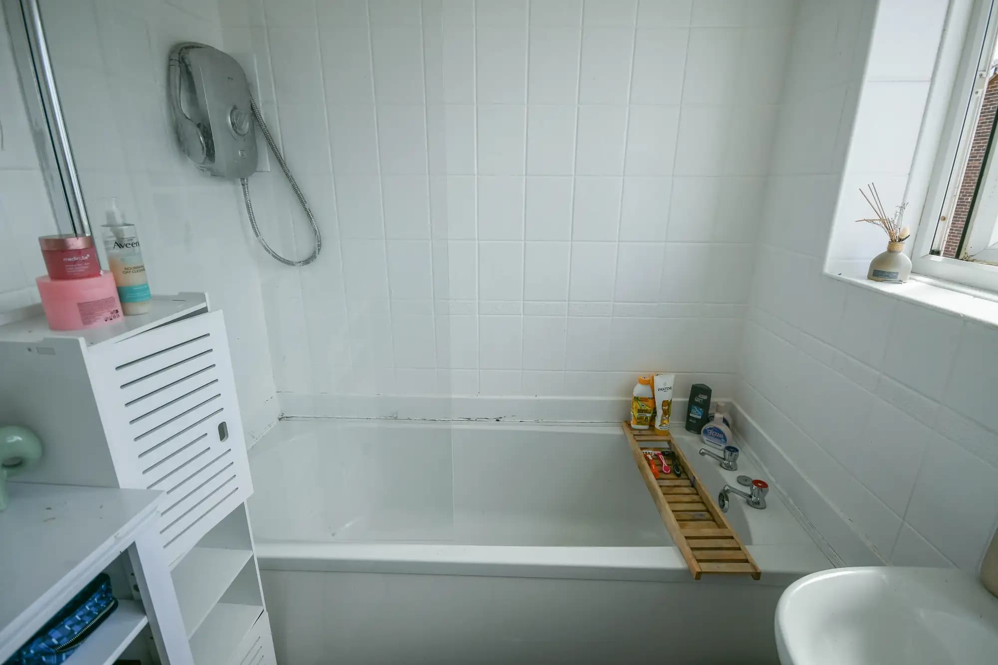 property photo 10 of 25