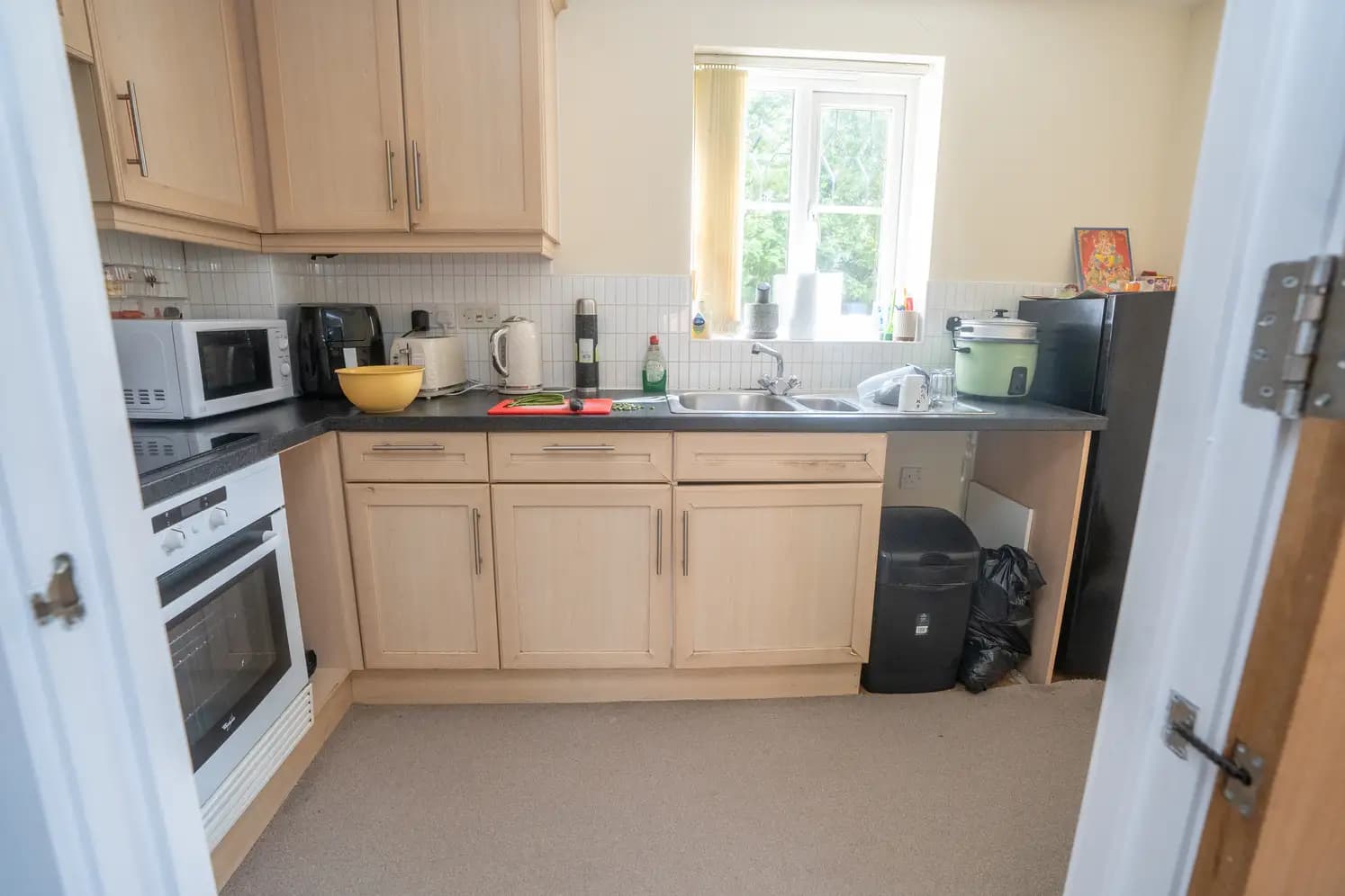 property photo 6 of 18
