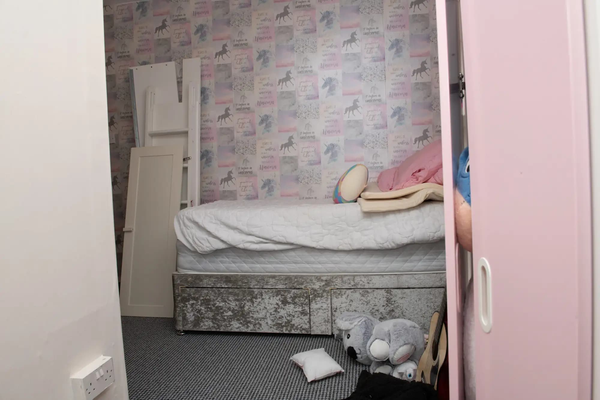 property photo 13 of 21