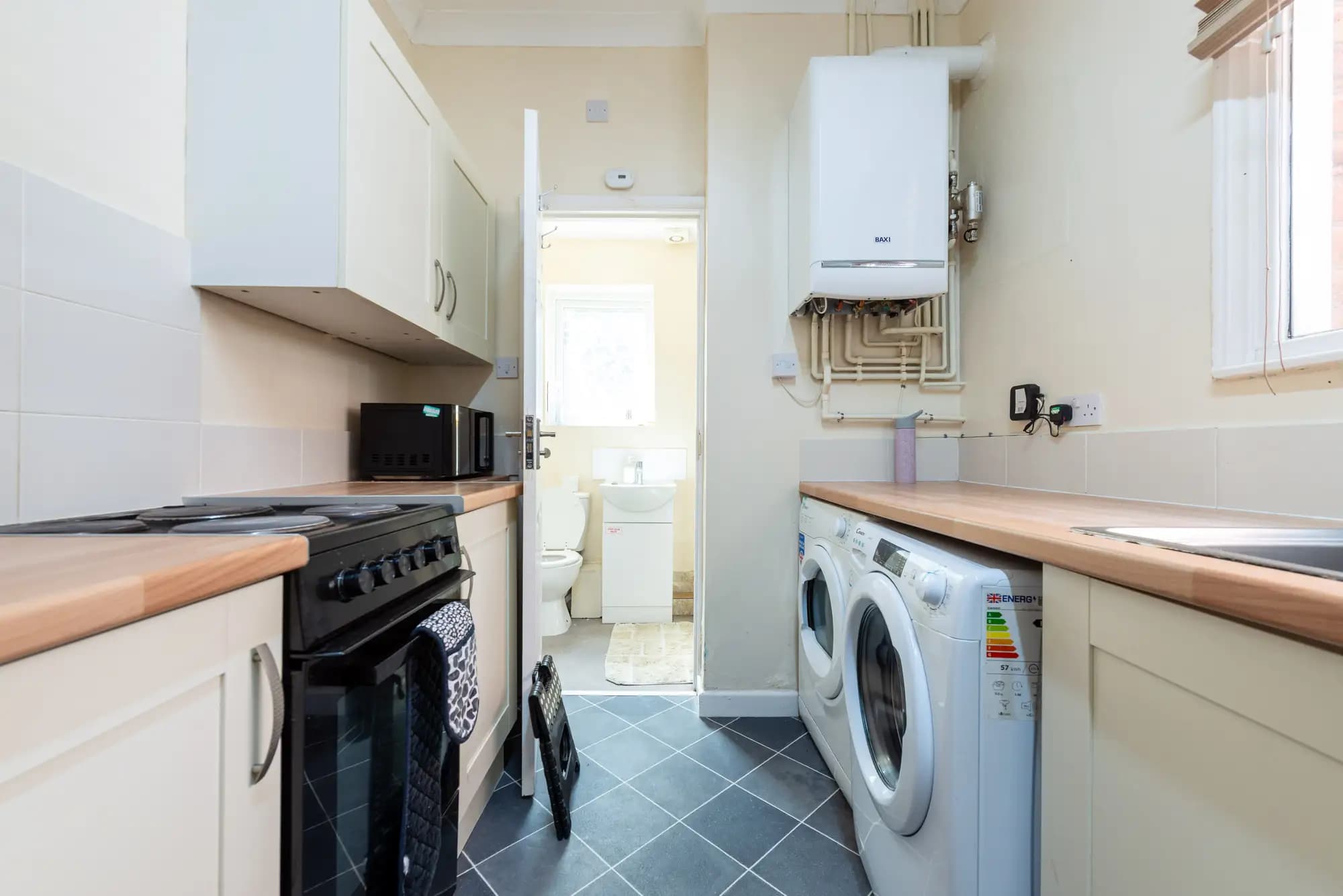 property photo 5 of 30