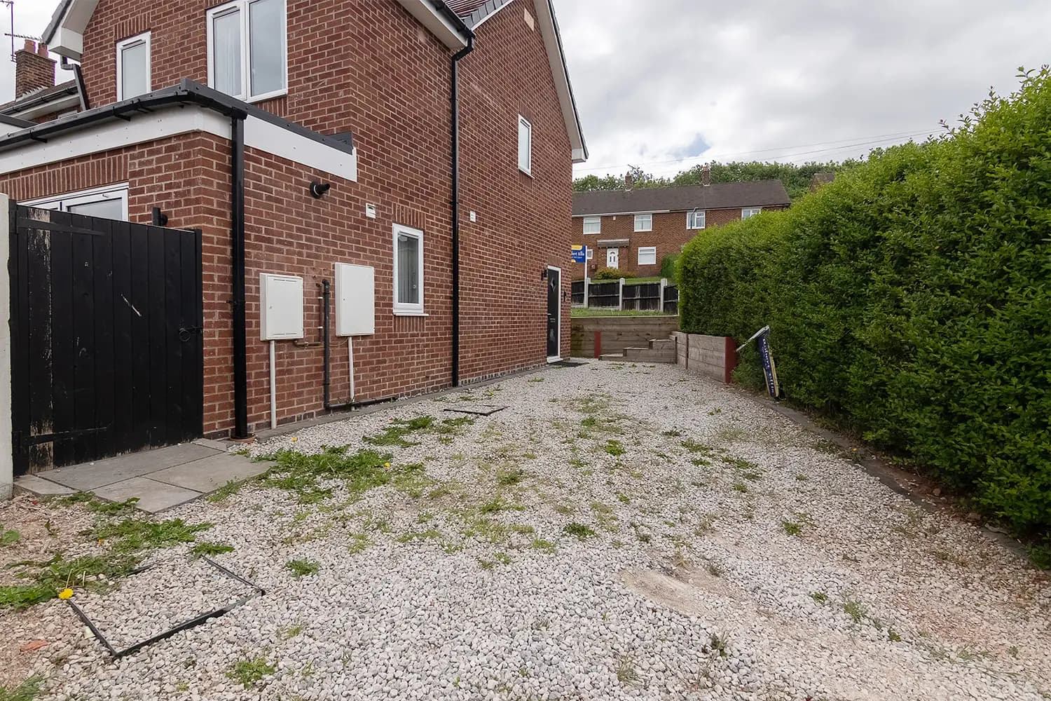 property photo 23 of 31