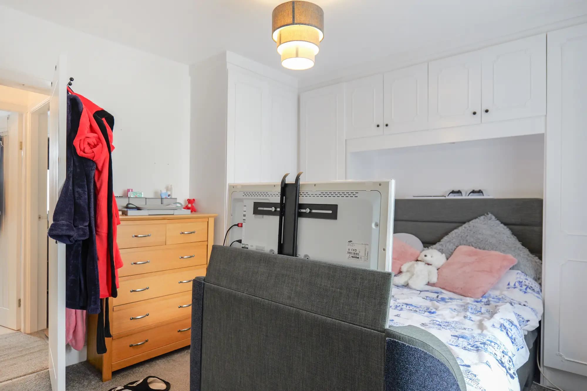 property photo 29 of 49