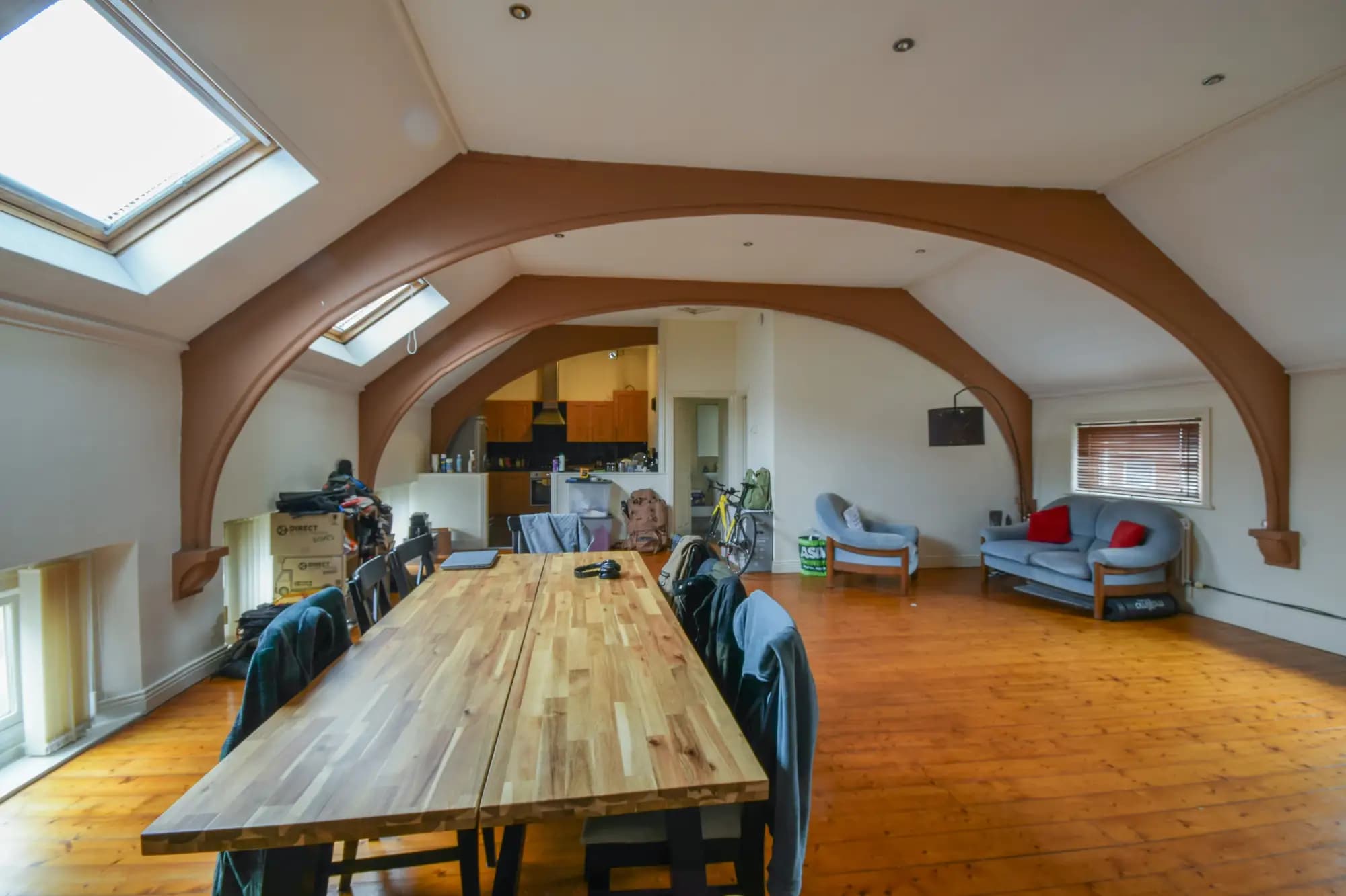property photo 5 of 15