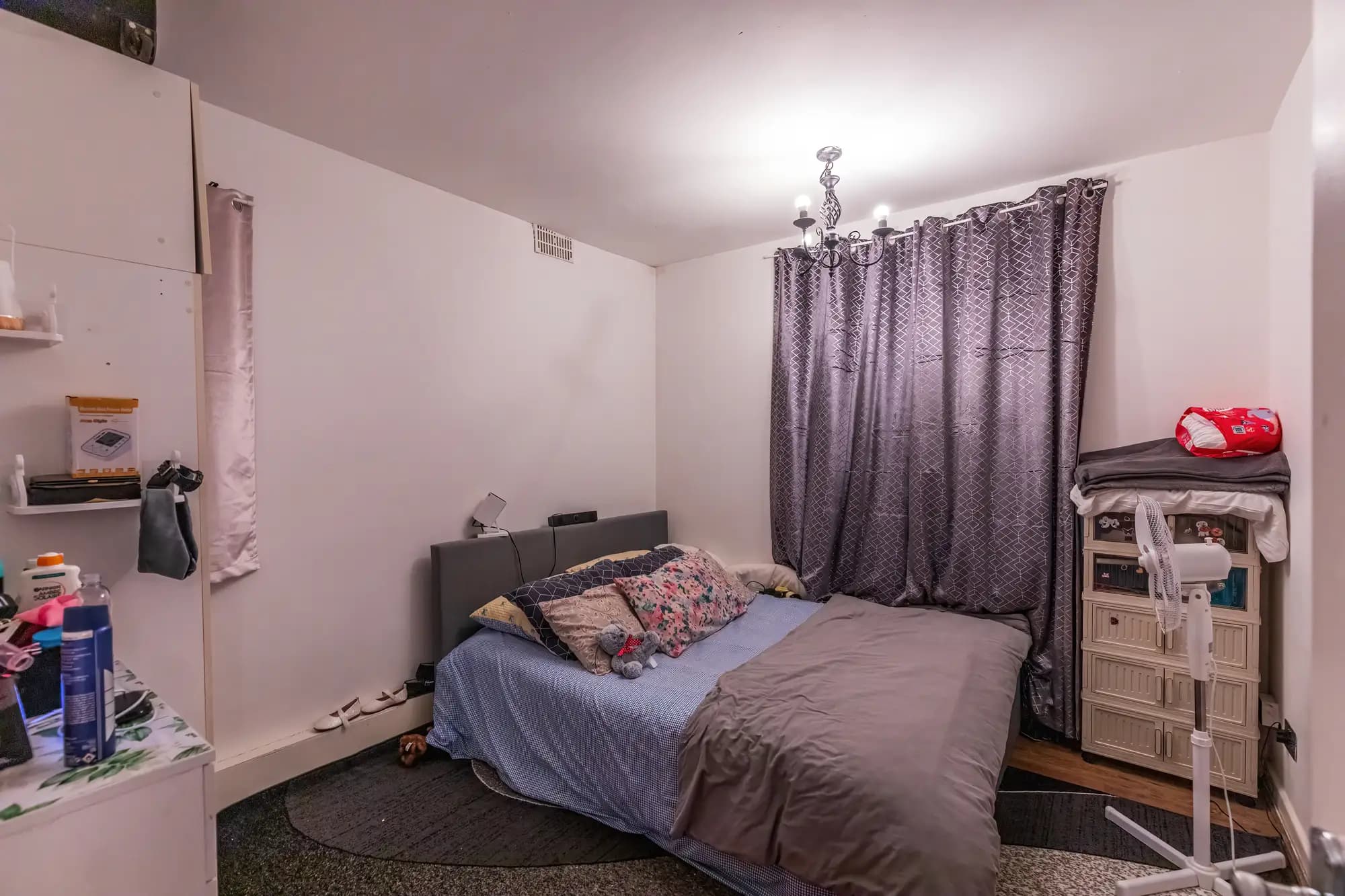 property photo 11 of 19
