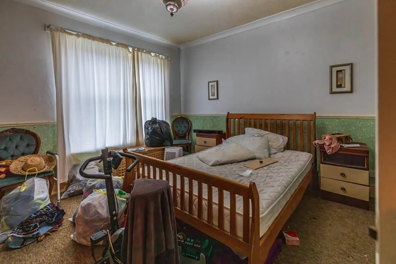 property photo 11 of 17