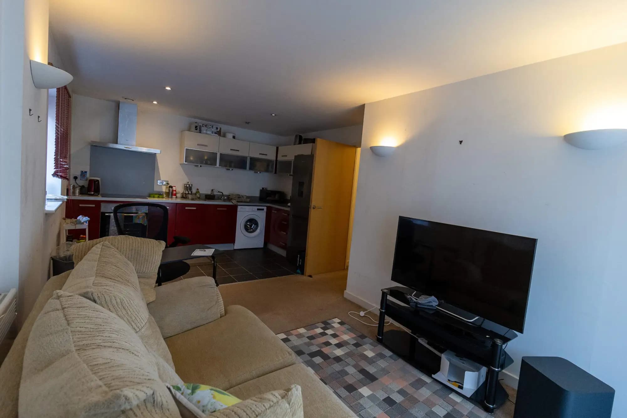 property photo 5 of 14