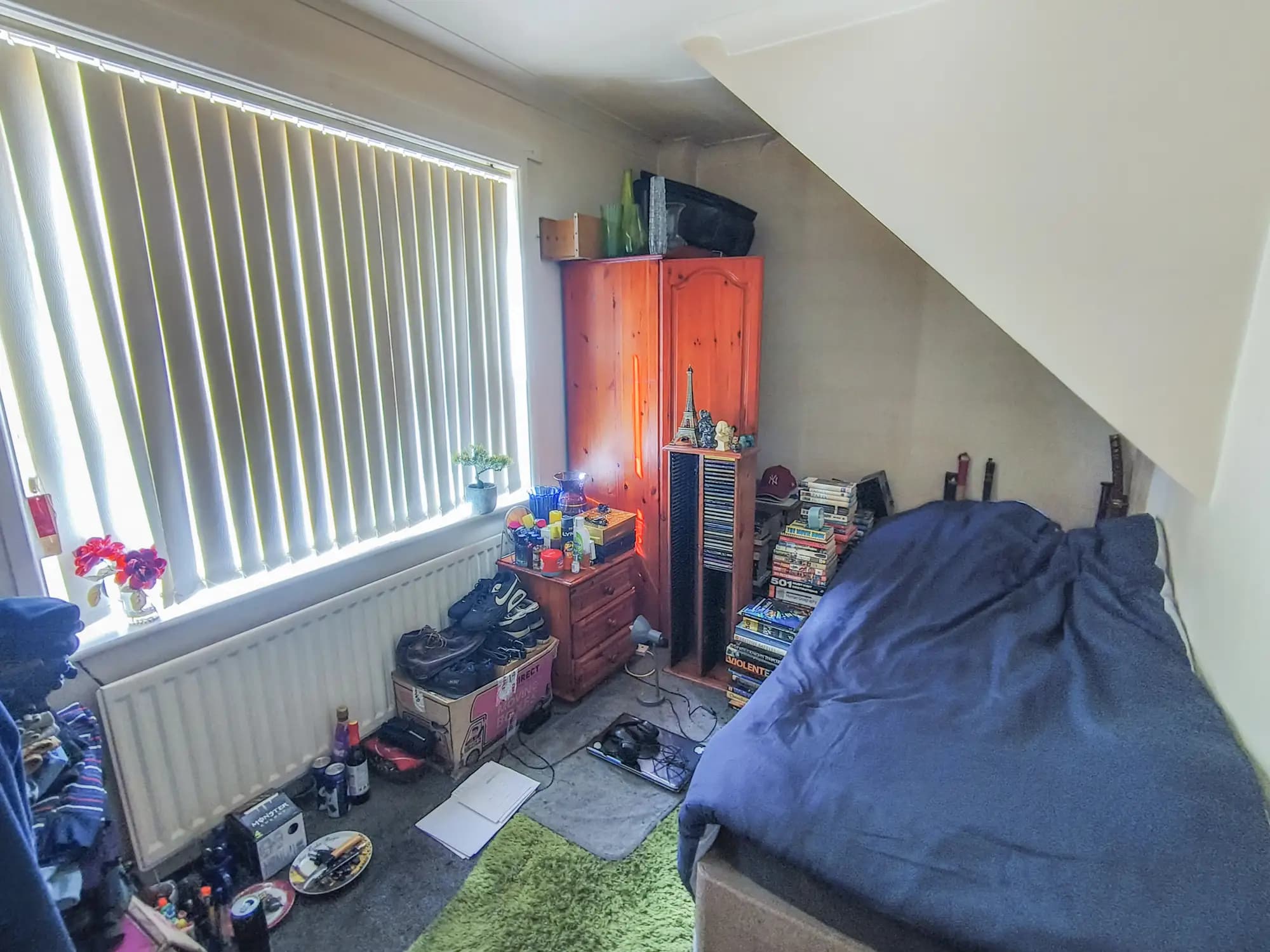 property photo 11 of 14