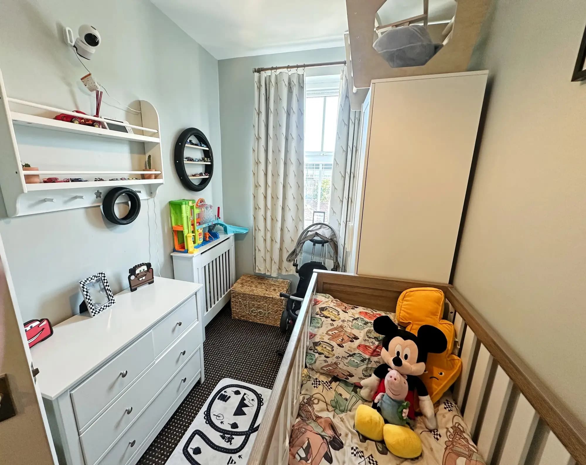 property photo 11 of 16