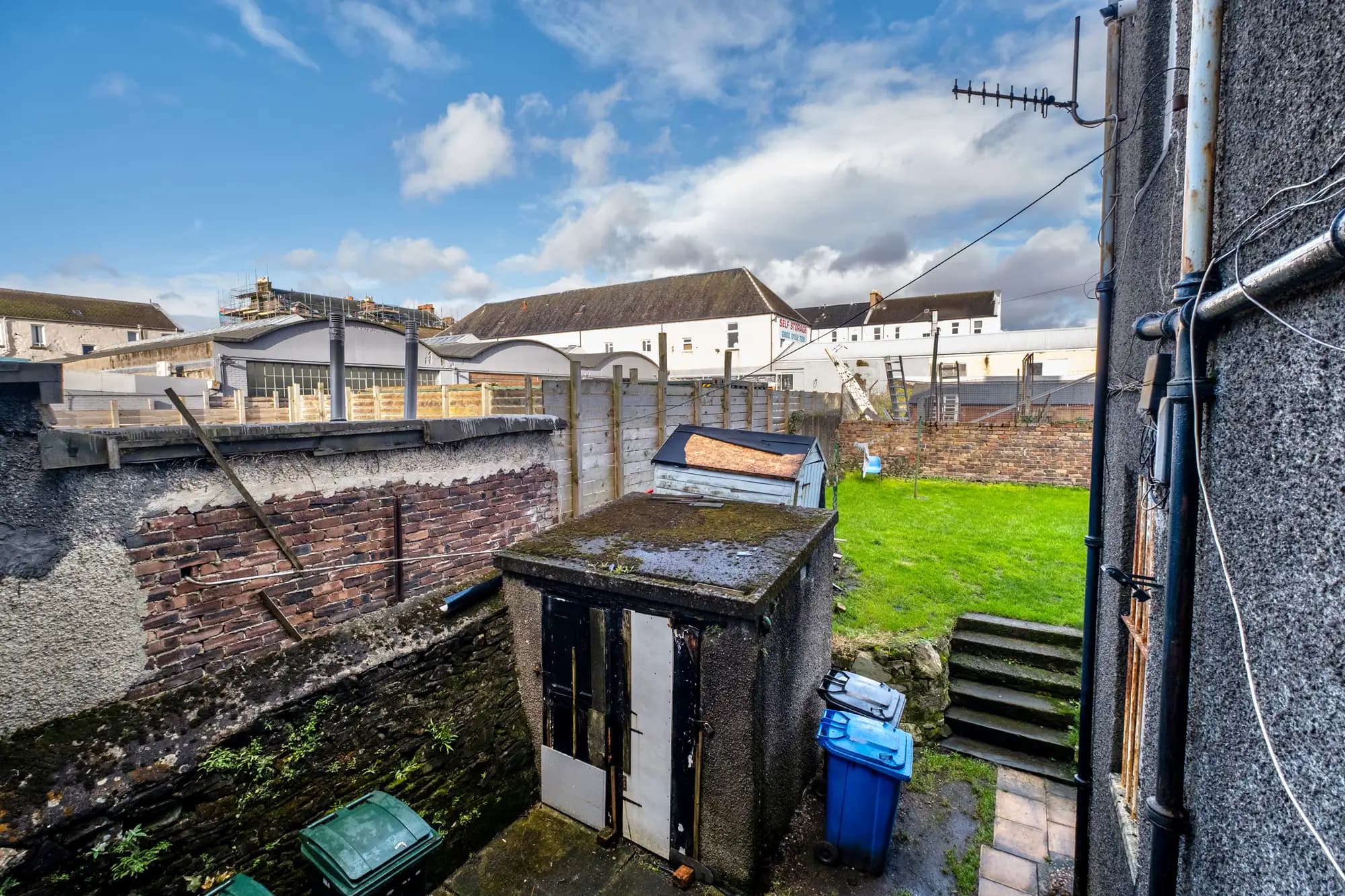 property photo 27 of 31