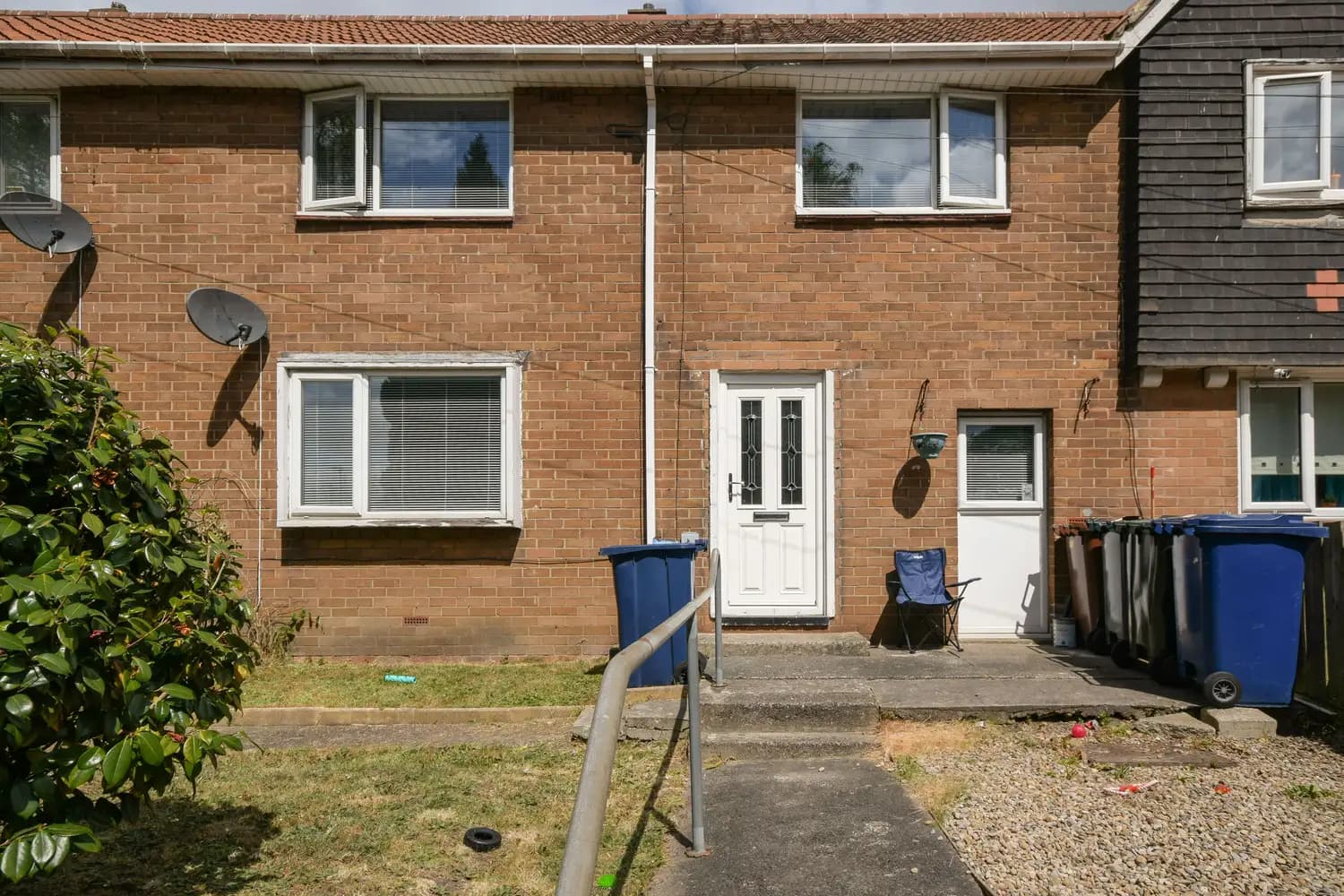 property photo 0 of 21